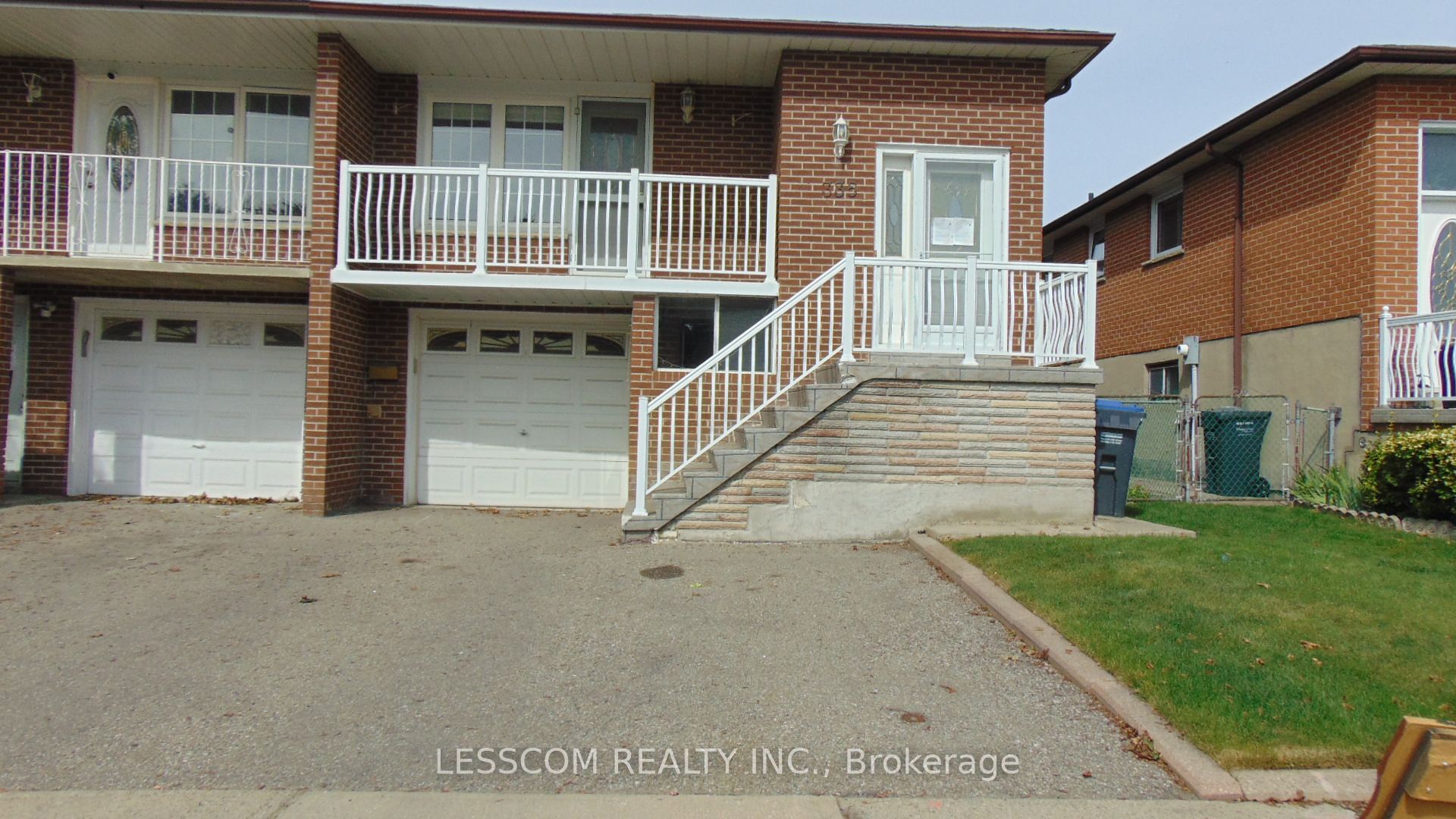 335 Royal Salisbury Way Property Photo 1