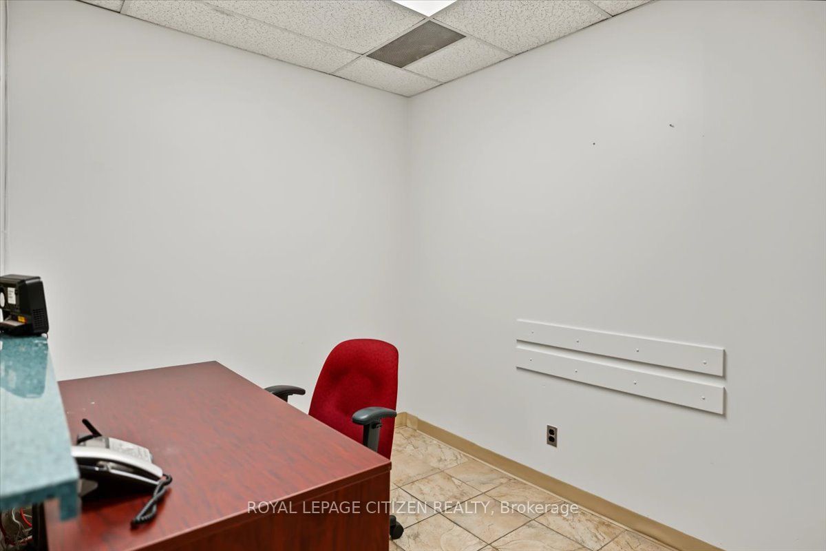 3530 Derry Road E 202 Property Photo 9