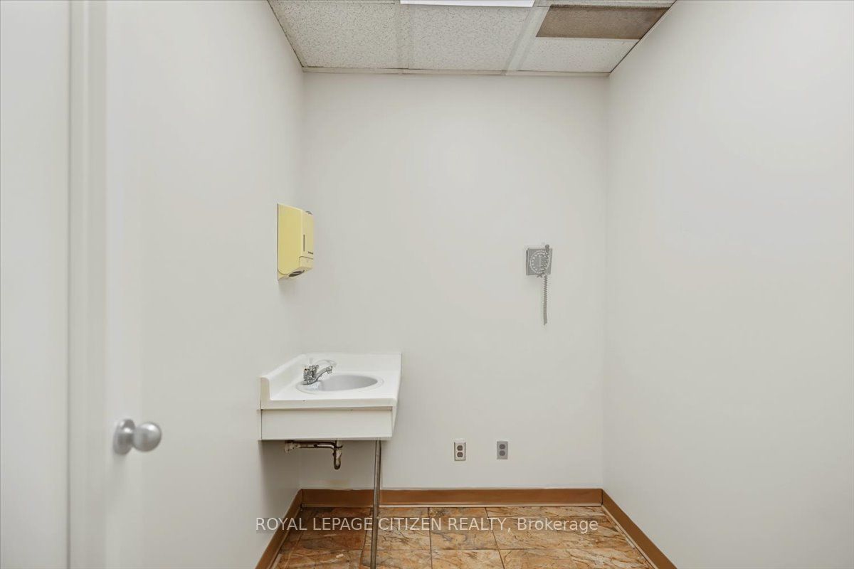 3530 Derry Road E 202 Property Photo 18