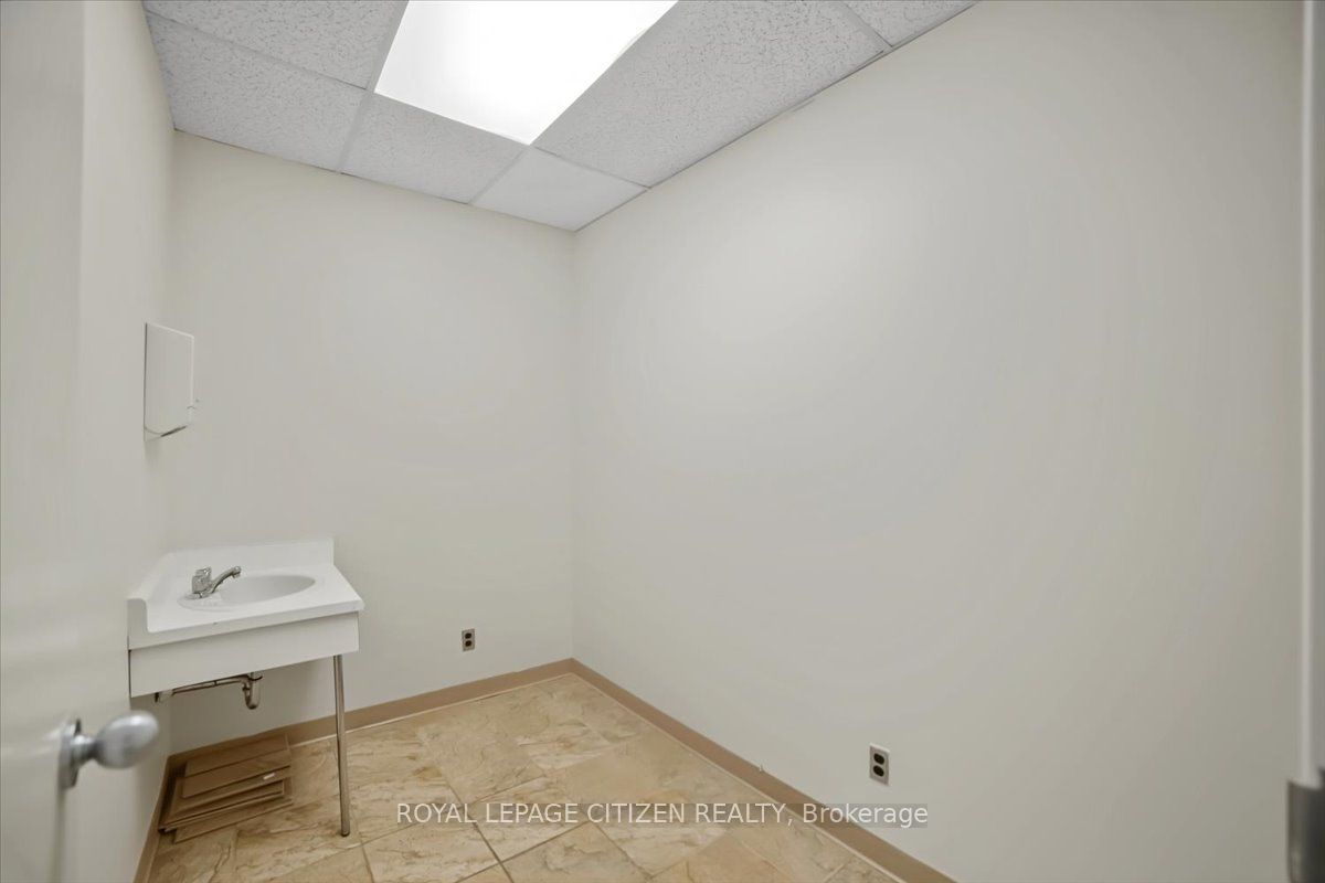 3530 Derry Road E 202 Property Photo 19