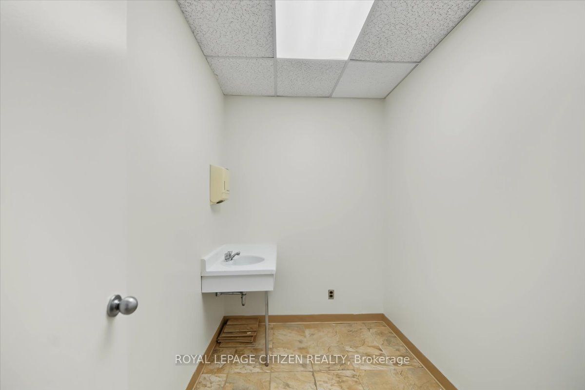 3530 Derry Road E 202 Property Photo 20