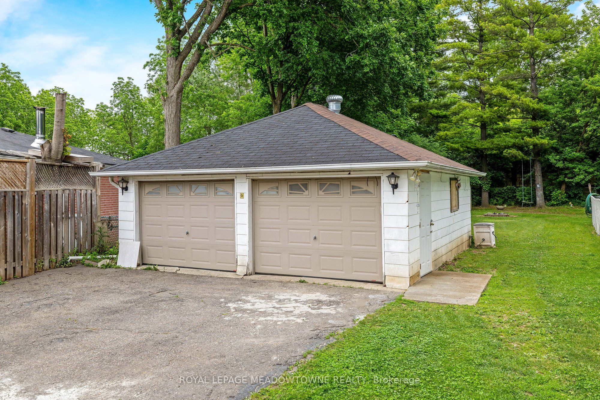46 Hewson Crescent Property Photo 32