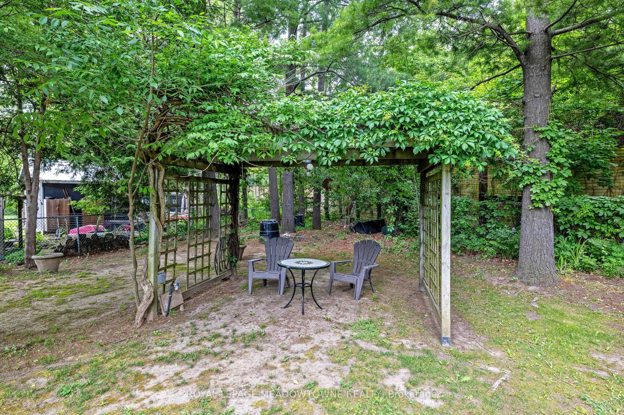 46 Hewson Crescent Property Photo 41