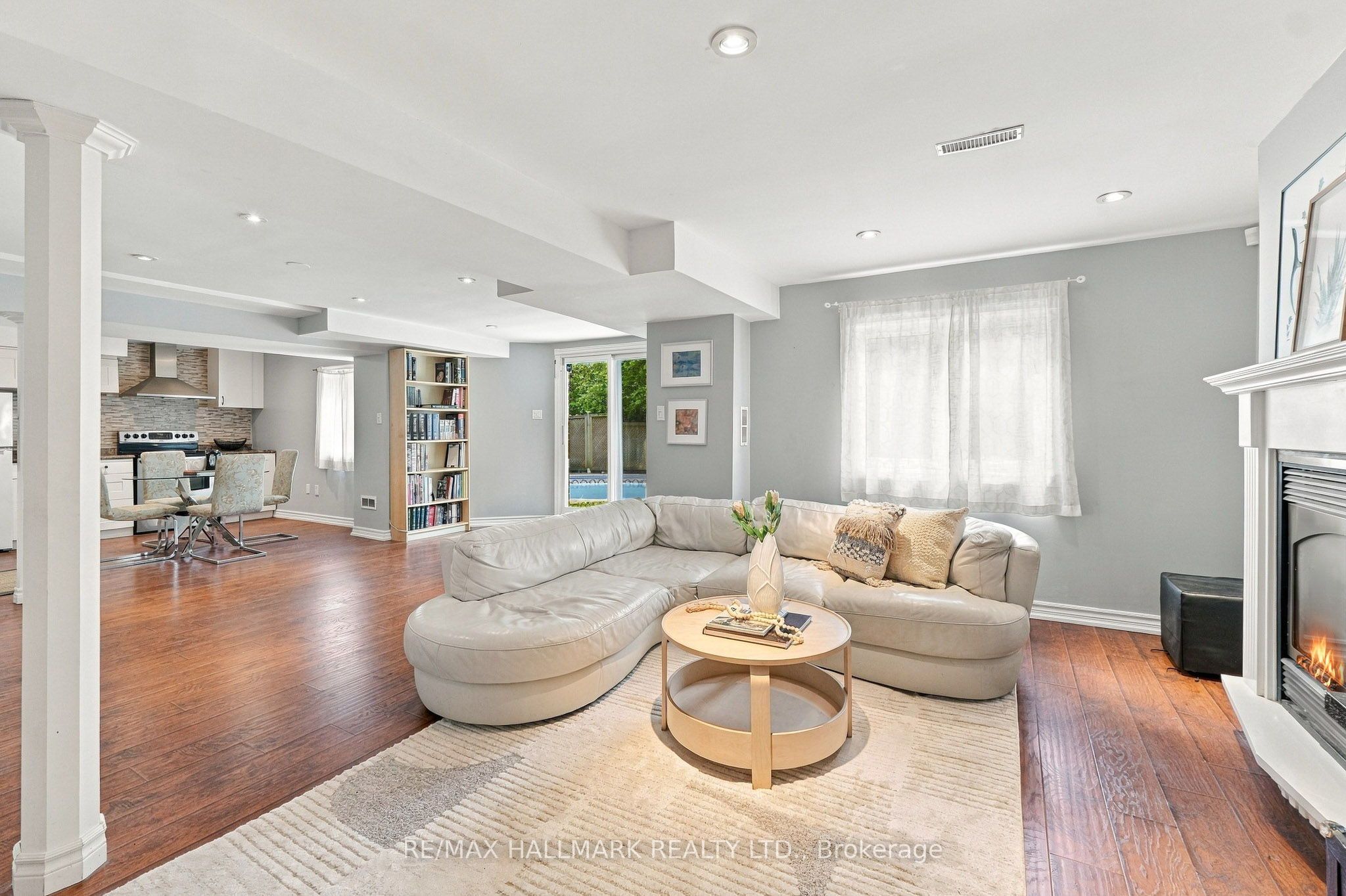 1246 Winterbourne Drive Property Photo 28