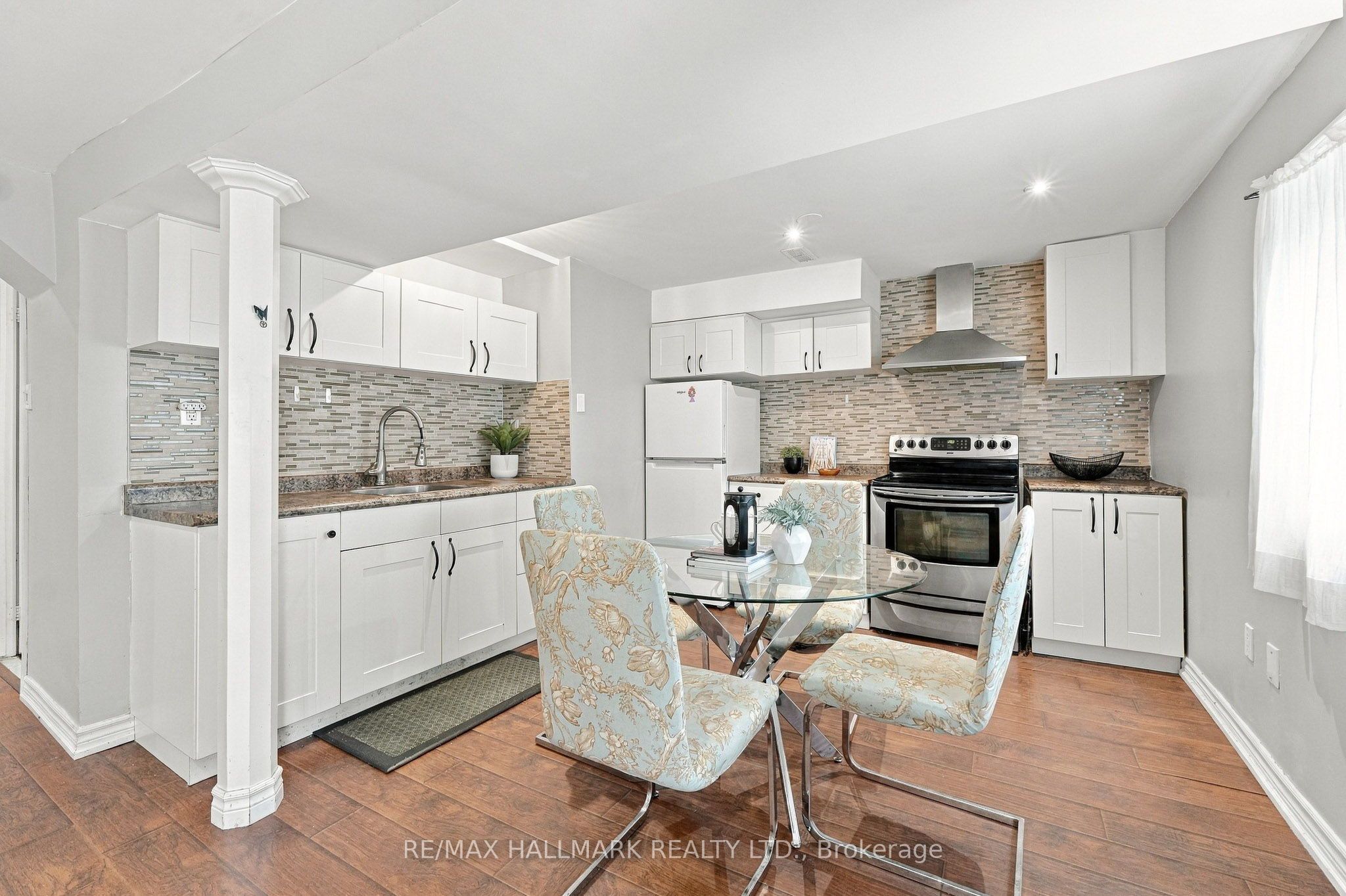 1246 Winterbourne Drive Property Photo 32