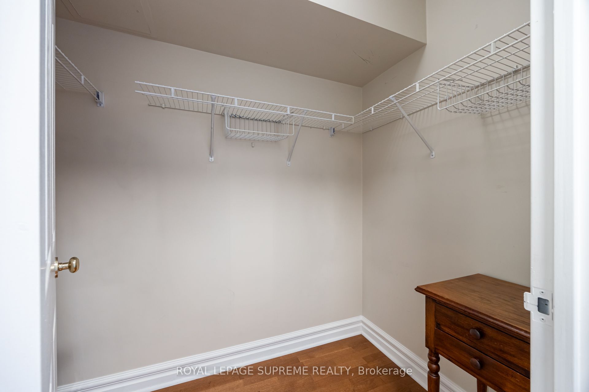 221 Robinson Street E 204 Property Photo 20