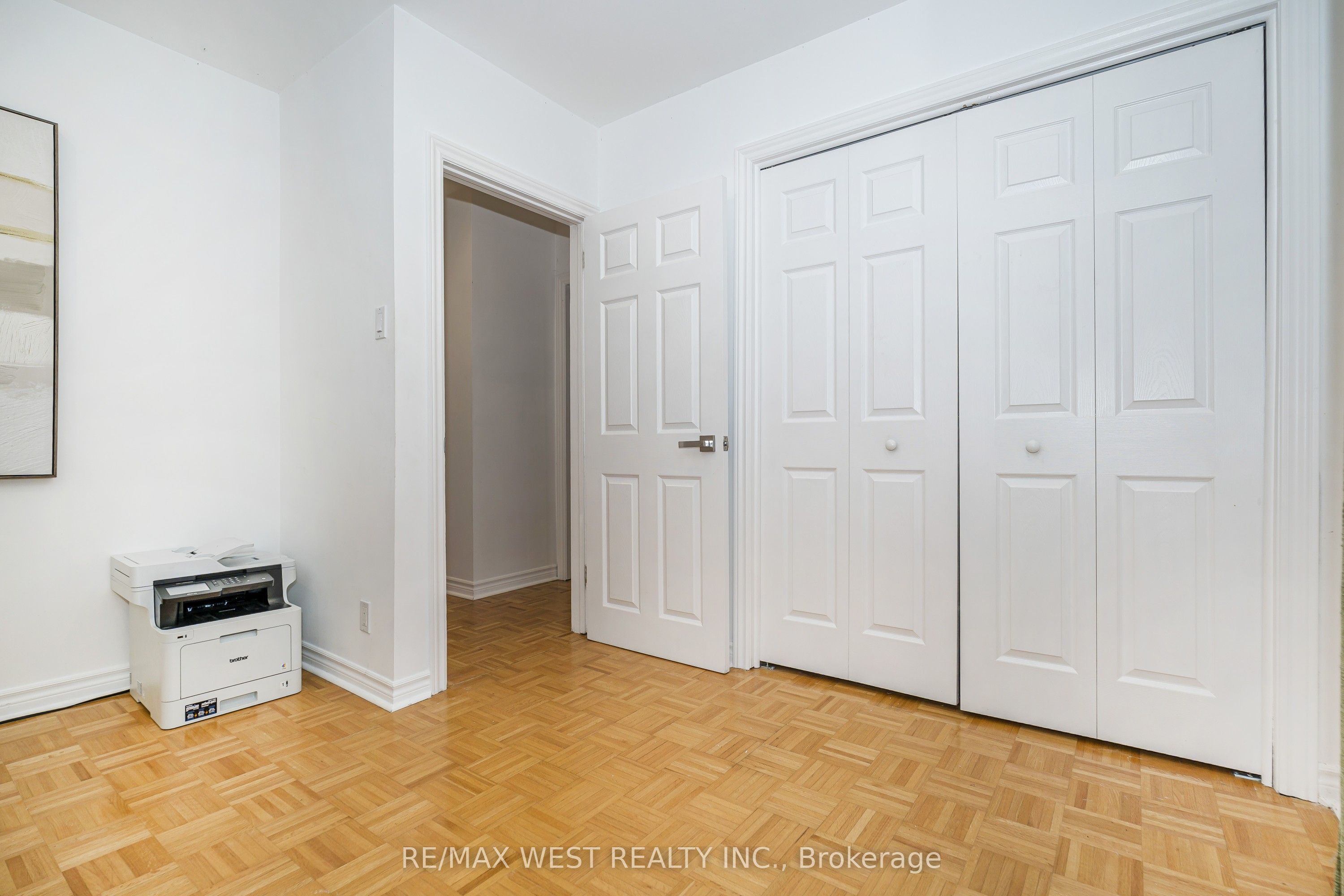 32 Pine Avenue N Property Photo 16