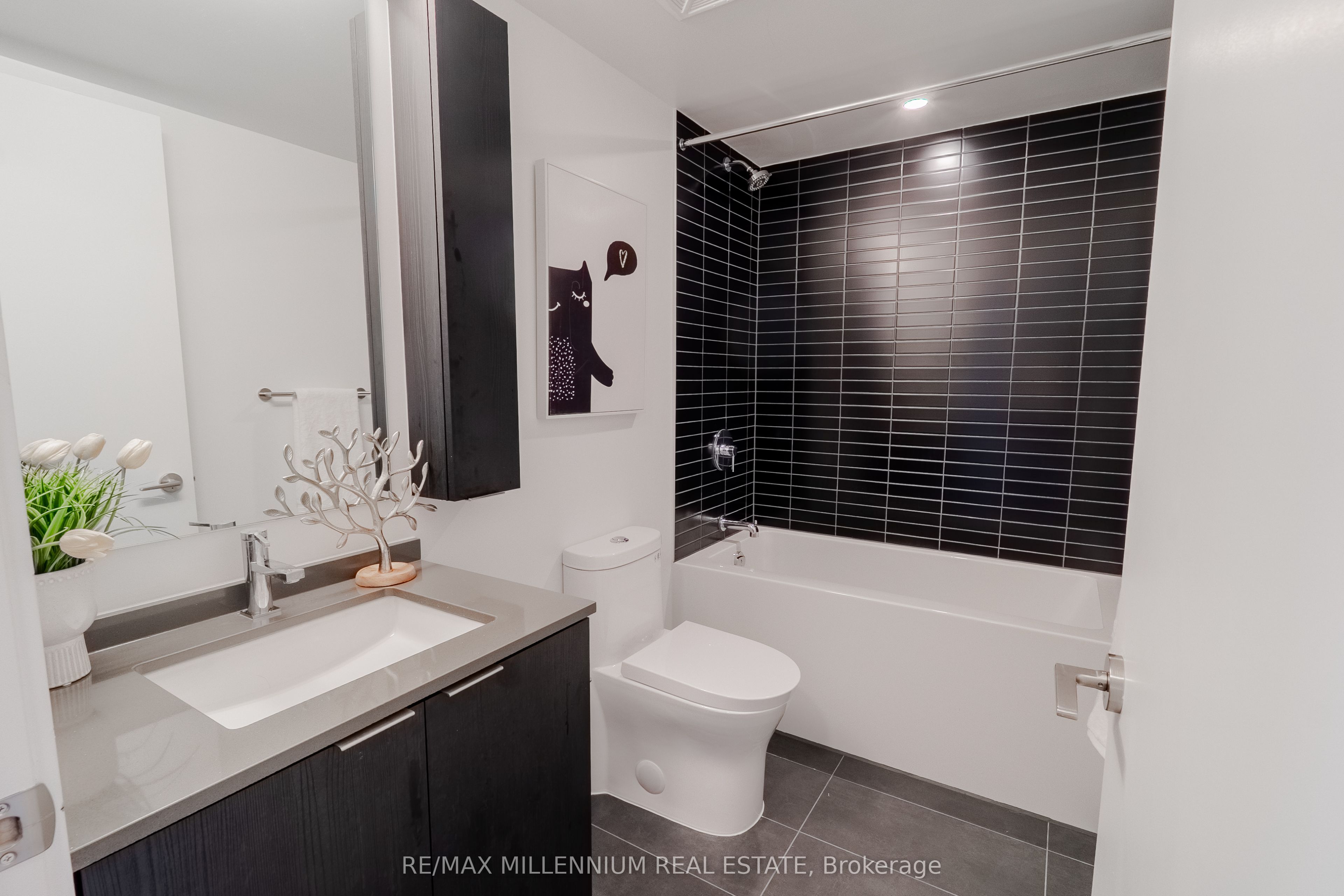 3009 Novar Road 330 Property Photo 15