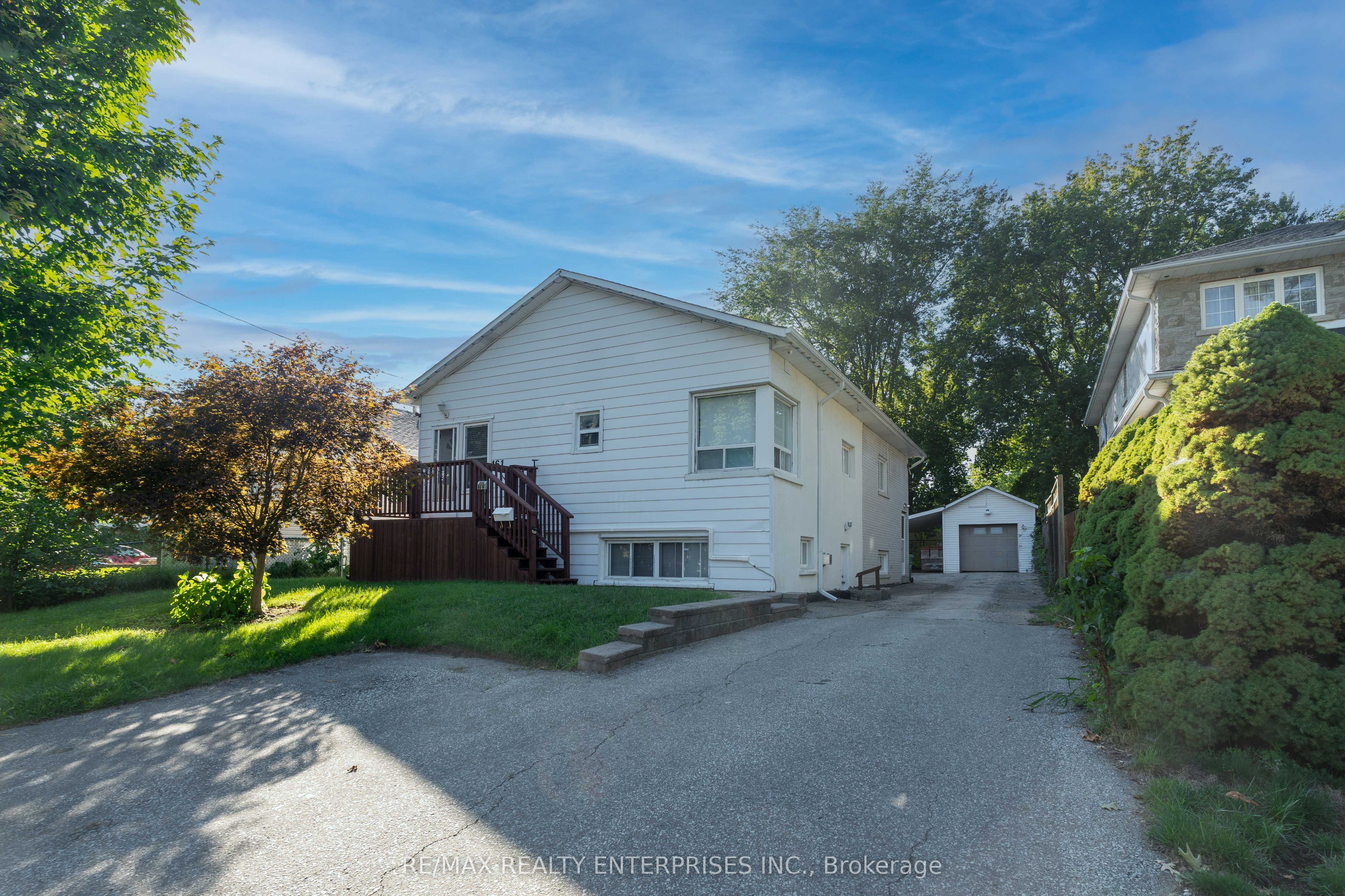 161 Angelene Street Property Photo 1