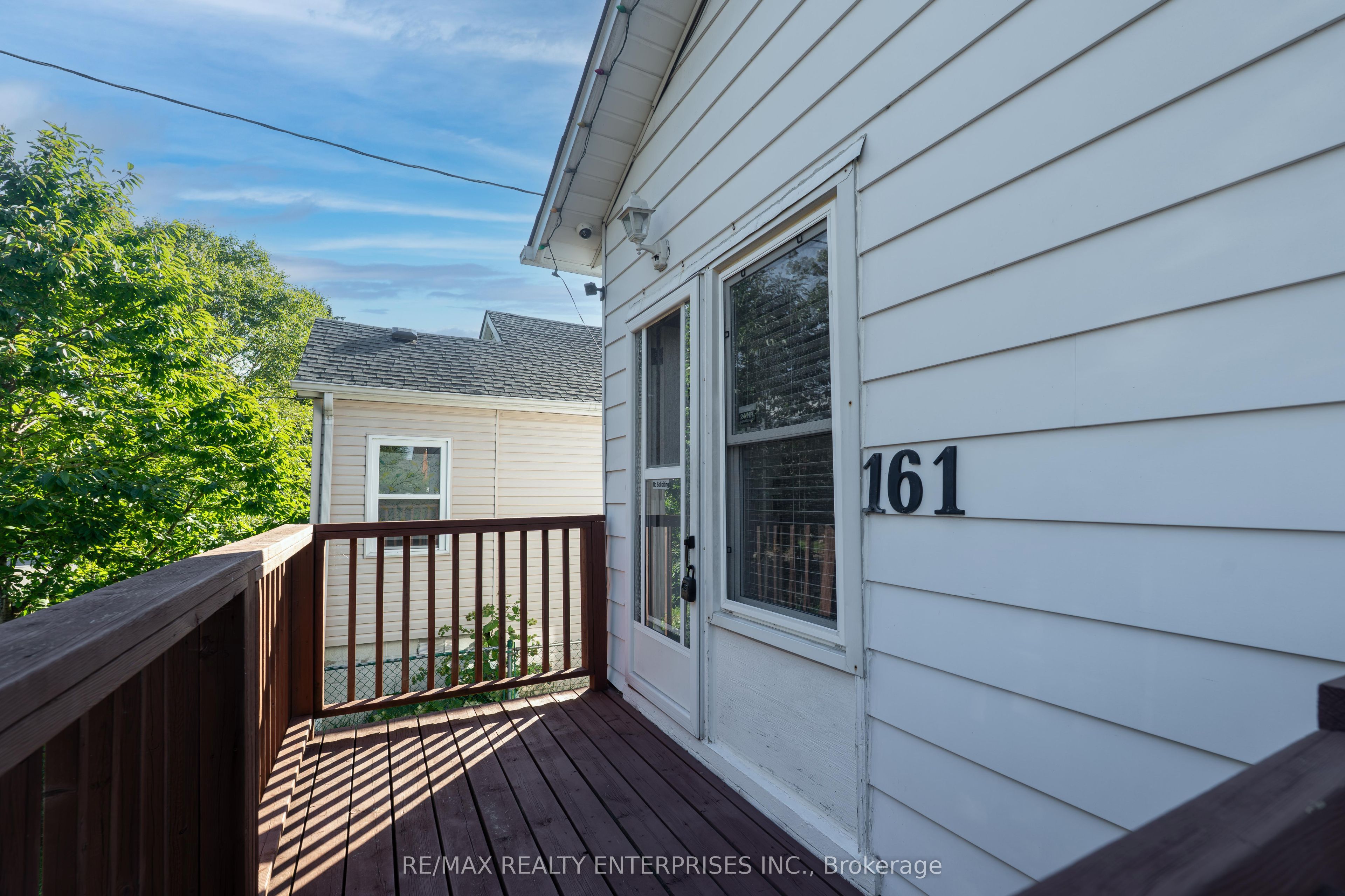 161 Angelene Street Property Photo 2