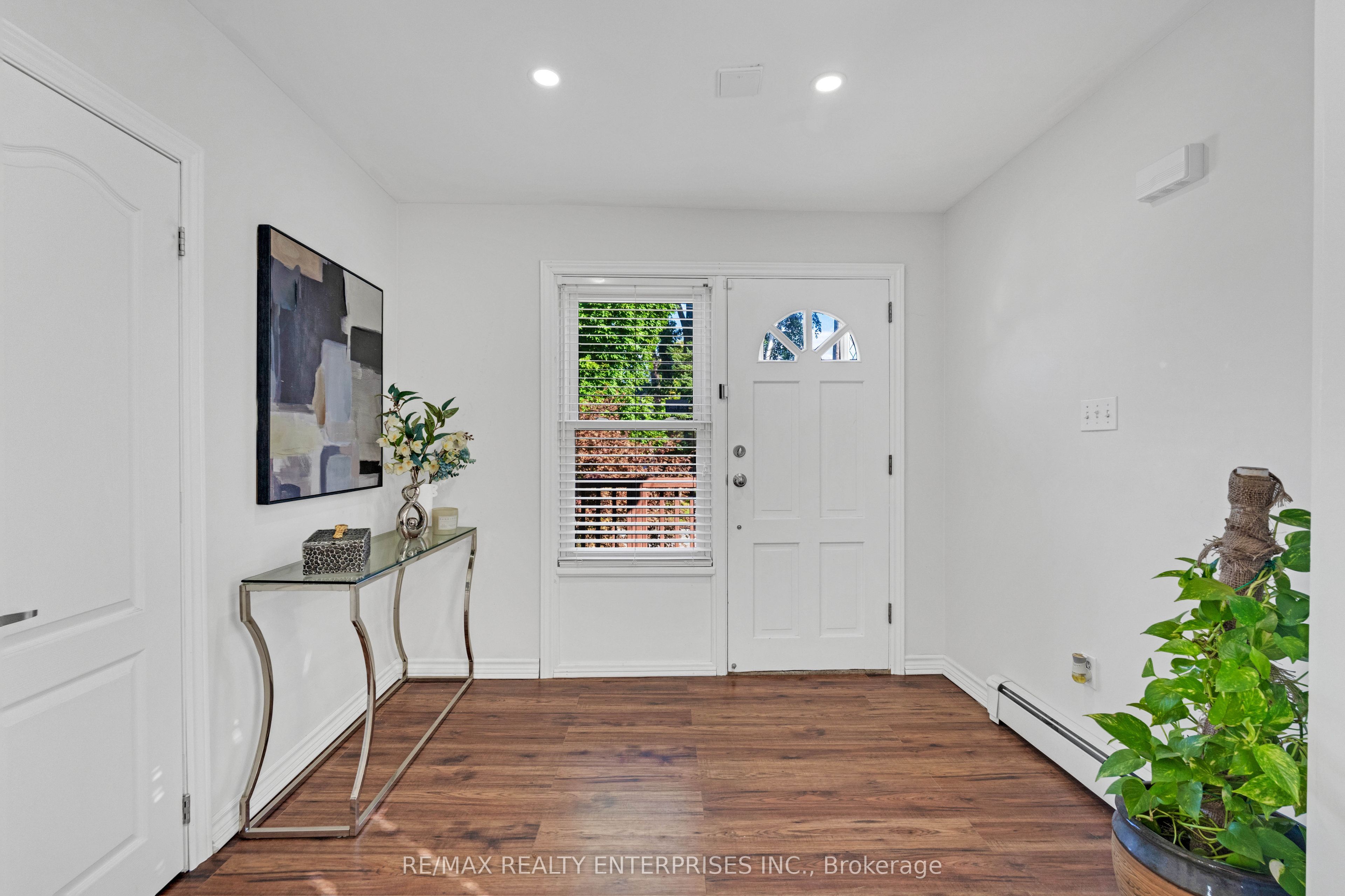 161 Angelene Street Property Photo 3