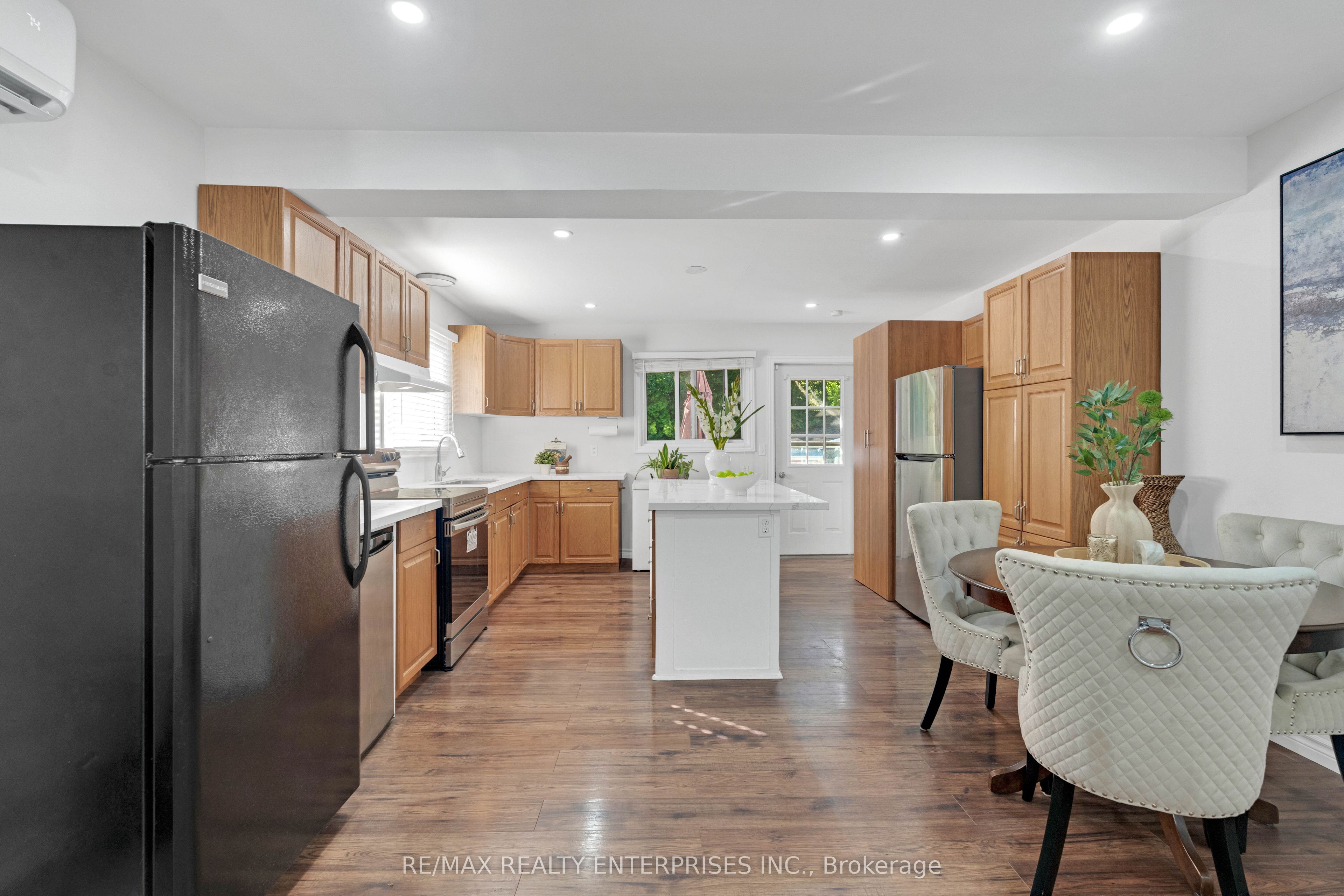 161 Angelene Street Property Photo 8
