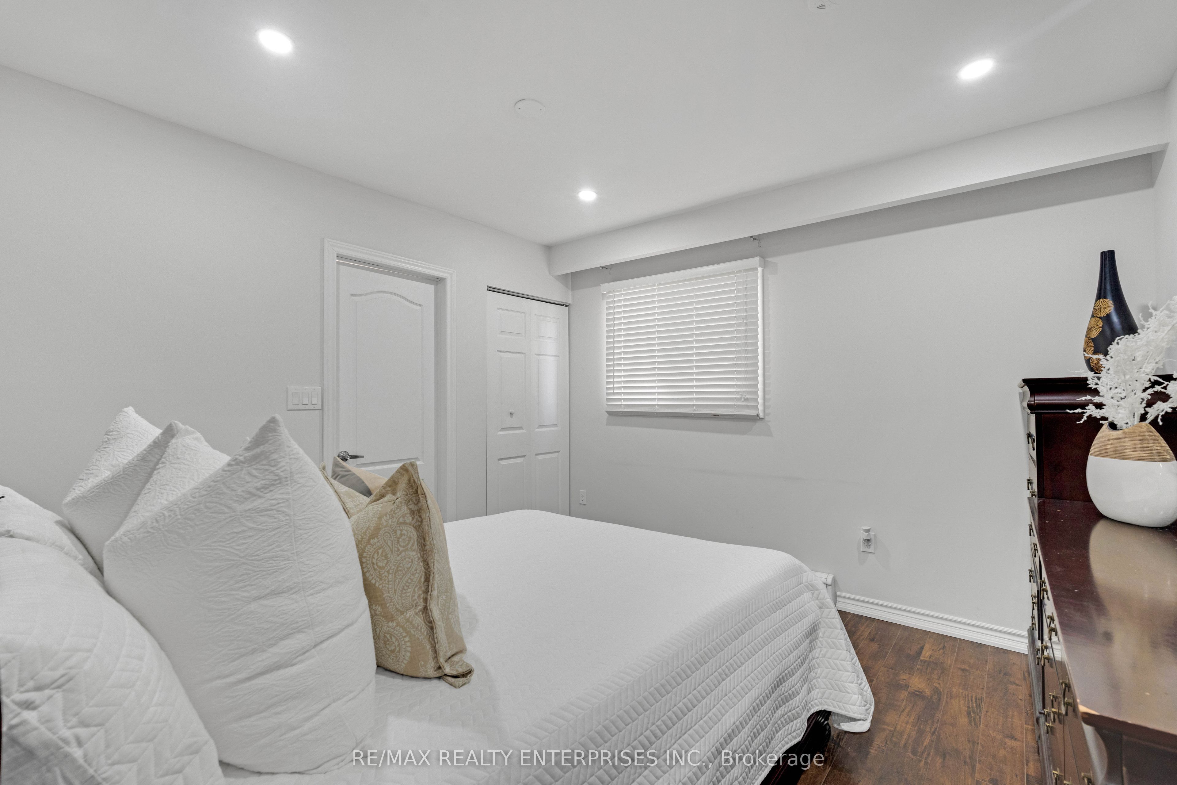 161 Angelene Street Property Photo 12