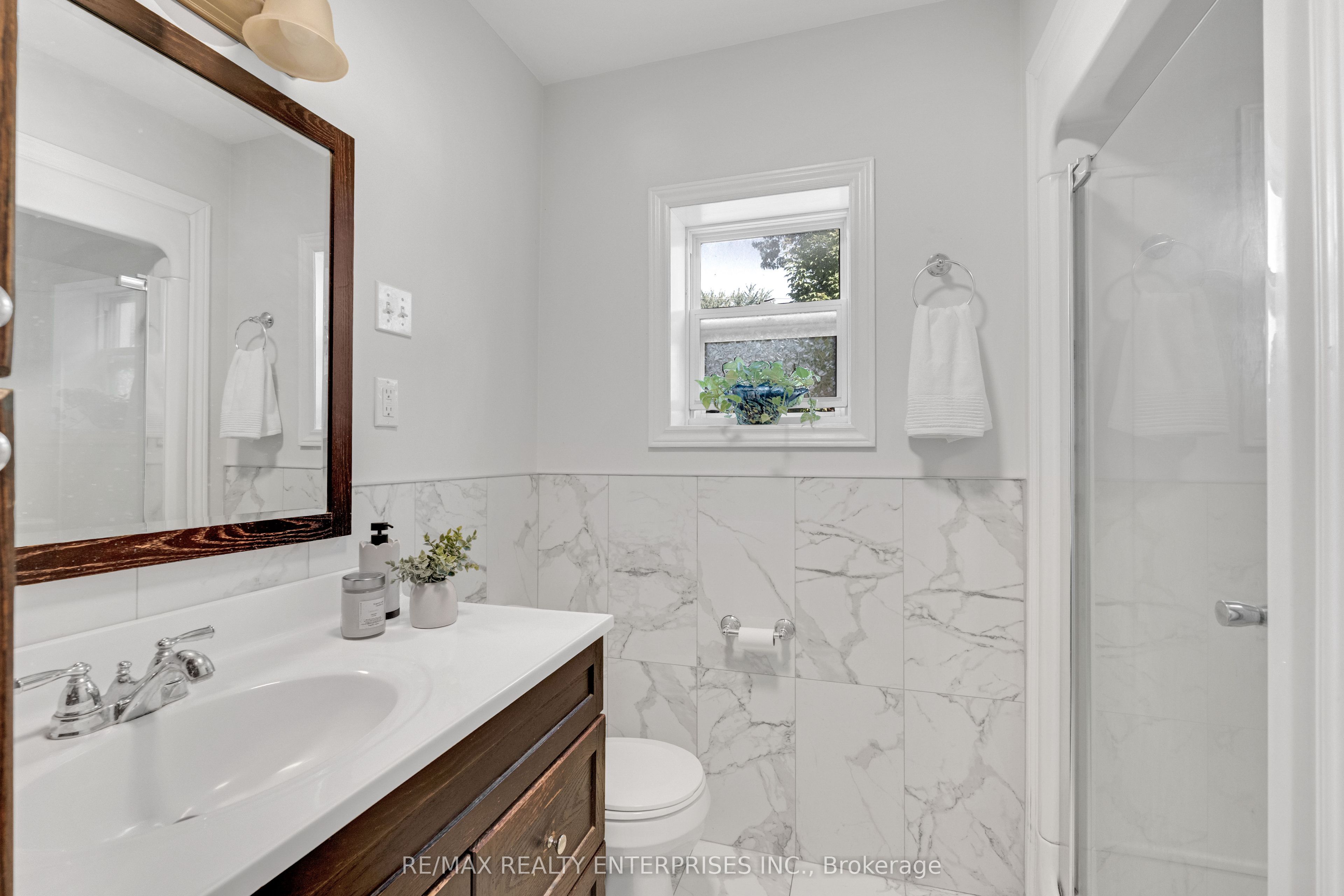 161 Angelene Street Property Photo 13