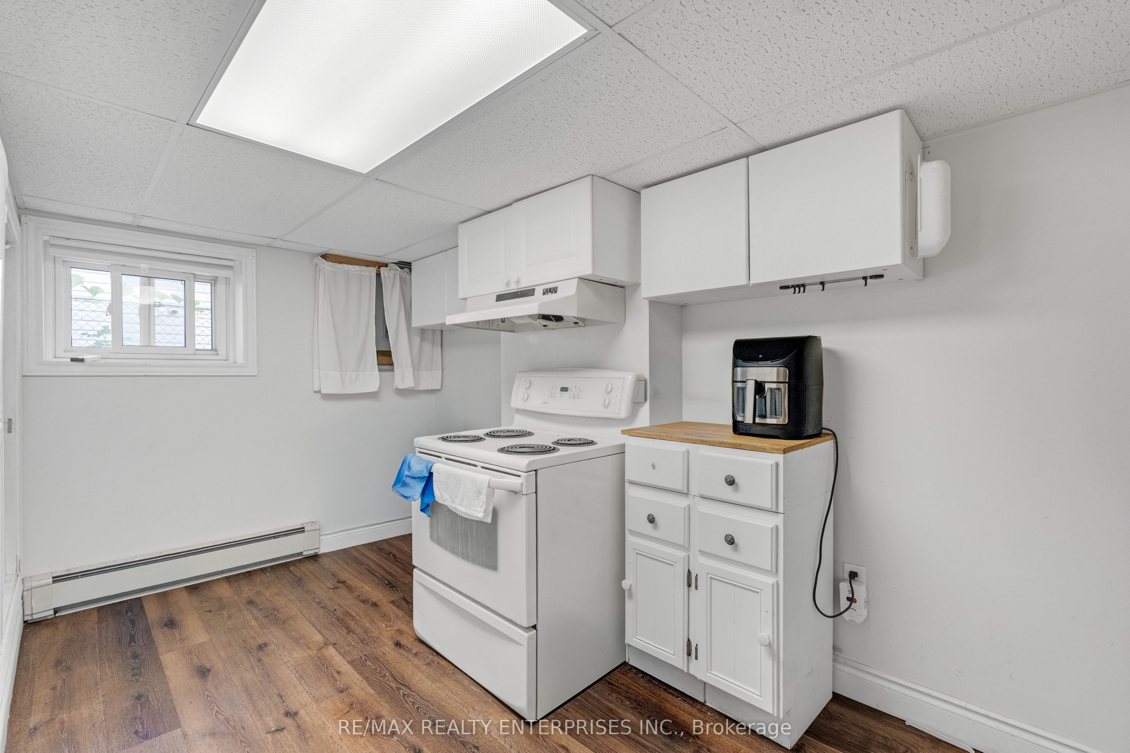 161 Angelene Street Property Photo 16