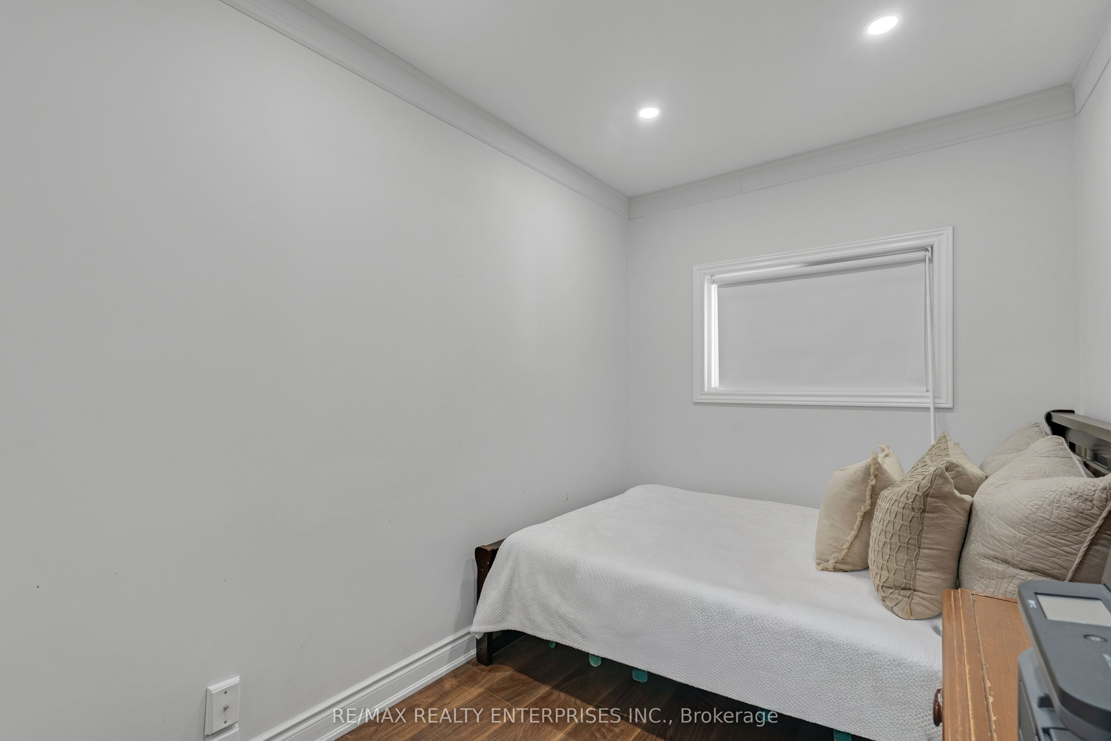 161 Angelene Street Property Photo 19