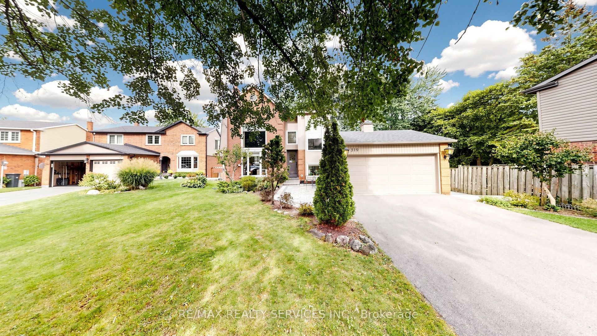 319 Dingle Court