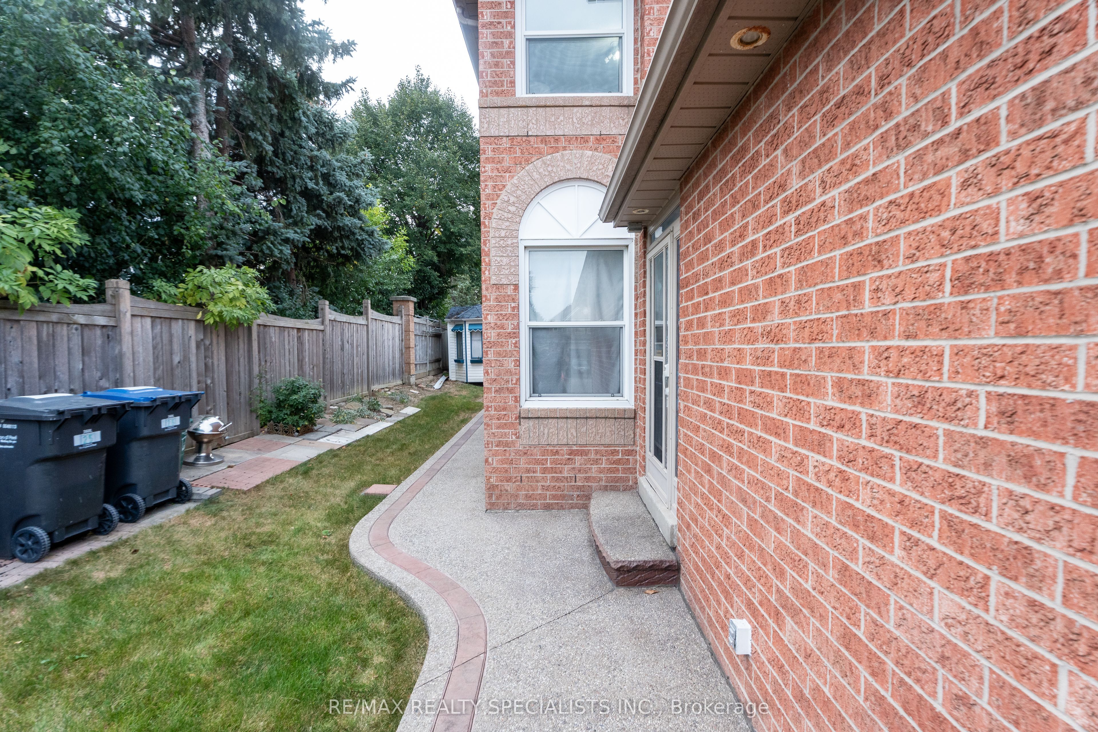 25 Carabram Court Property Photo 7