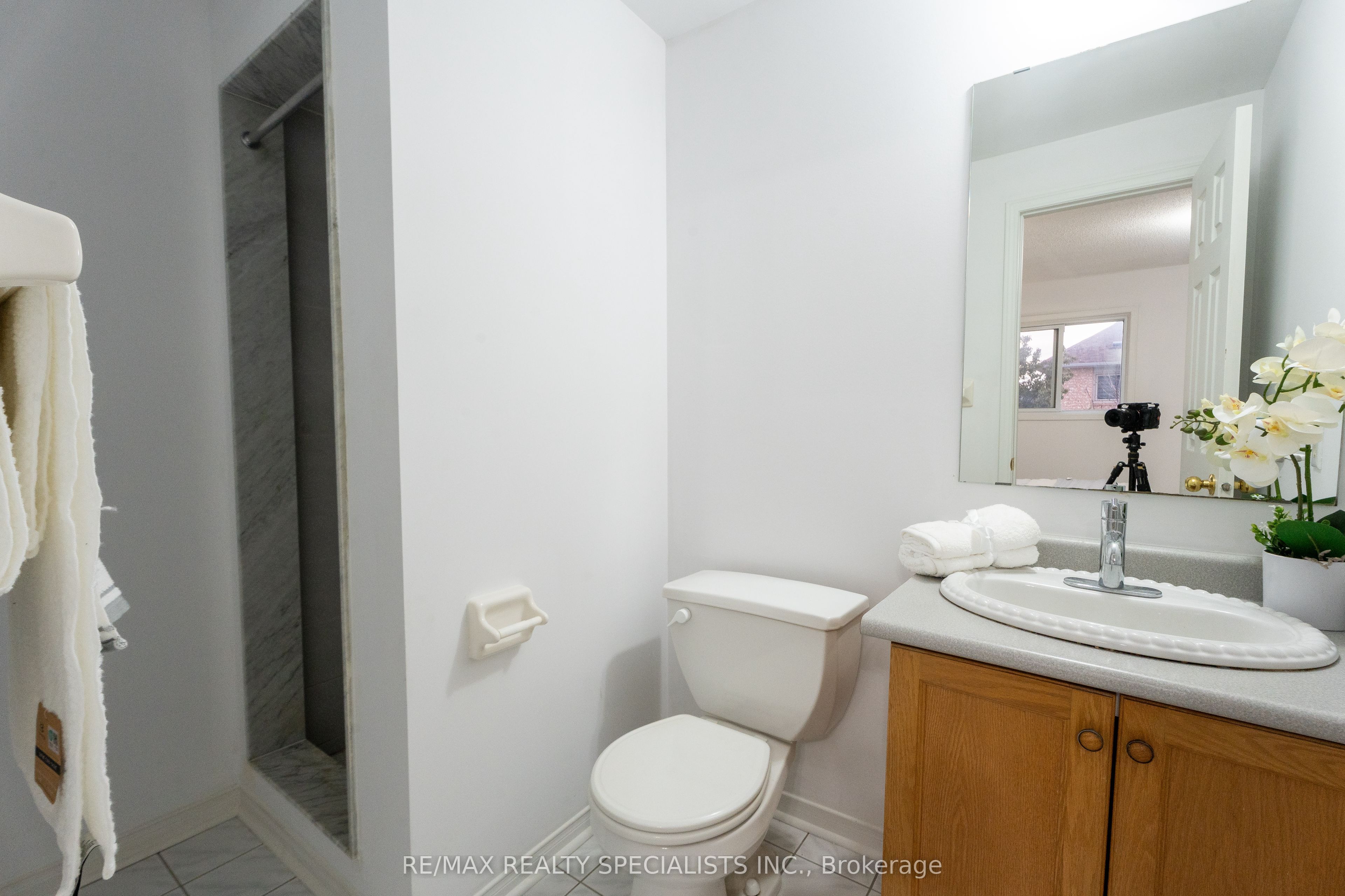 25 Carabram Court Property Photo 28