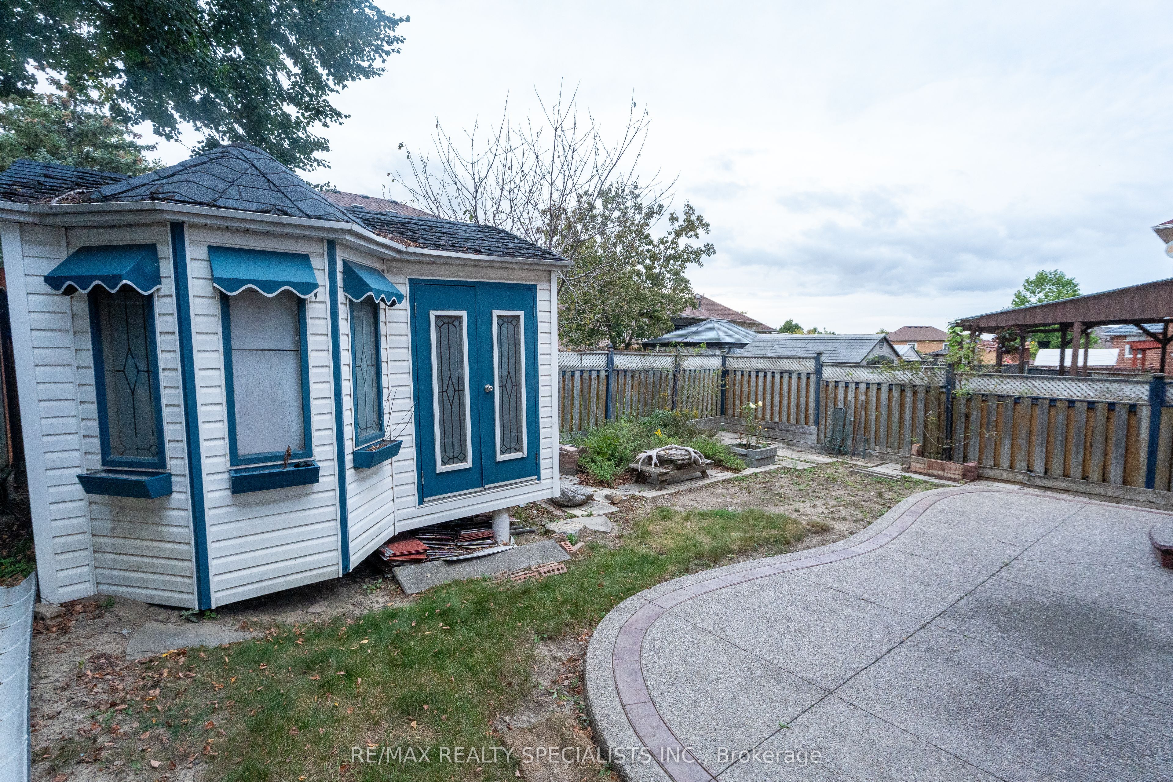 25 Carabram Court Property Photo 35