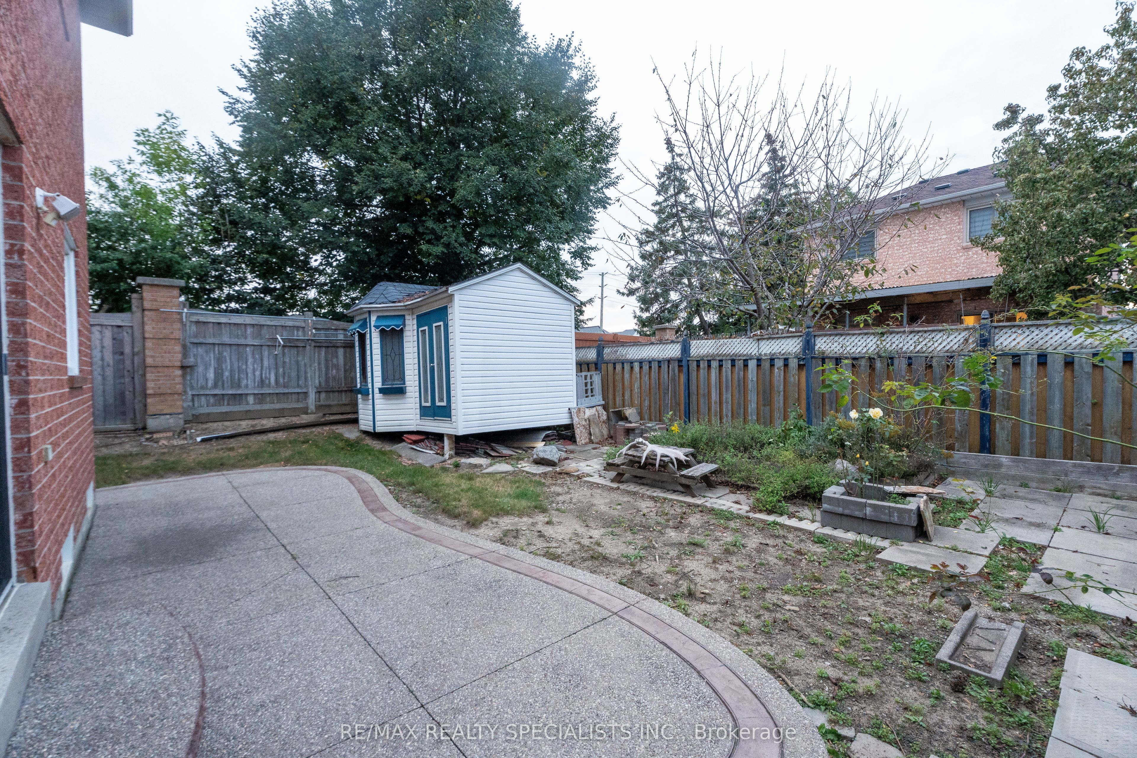 25 Carabram Court Property Photo 36