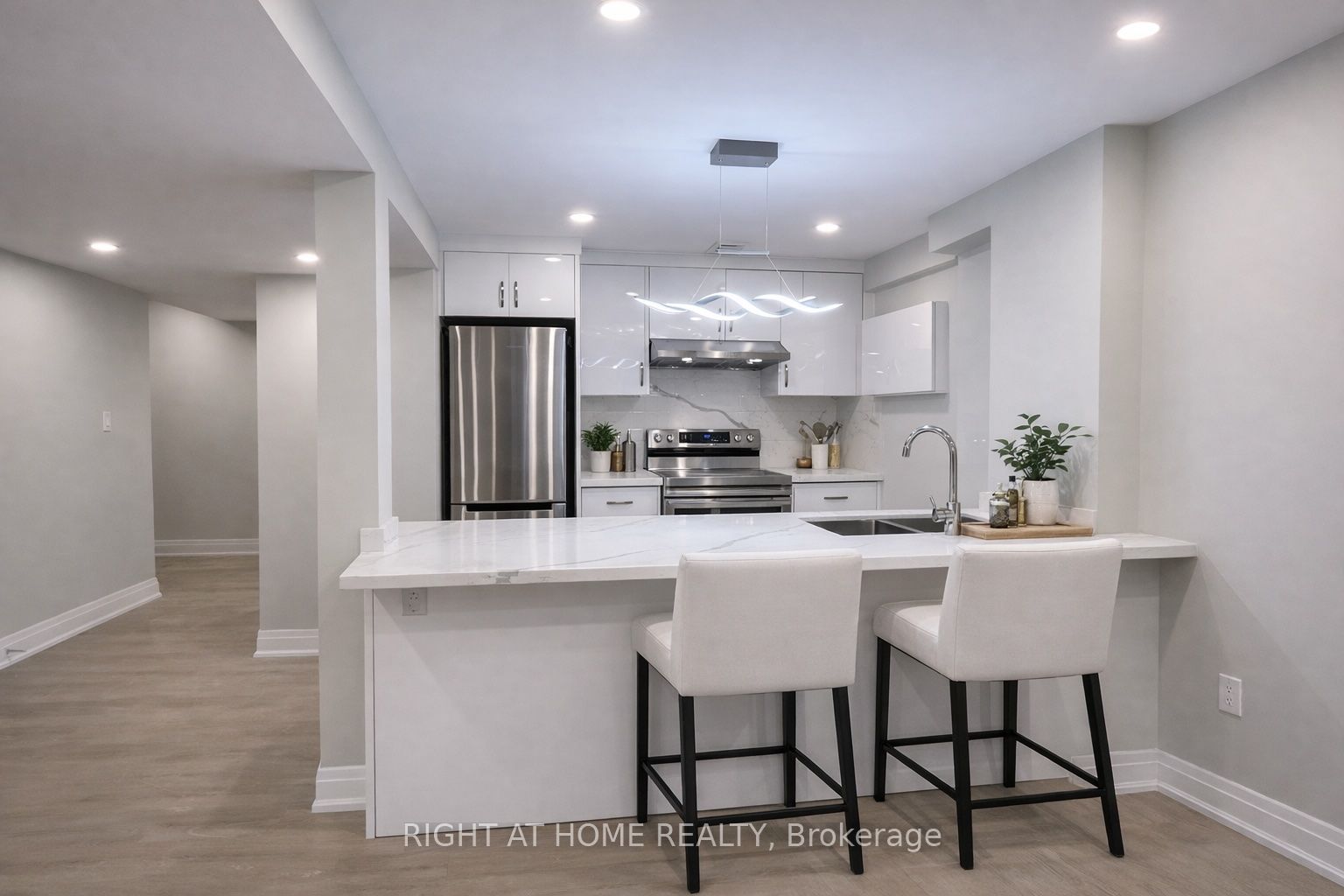 3551 Autumnleaf Crescent Lower Property Photo 2