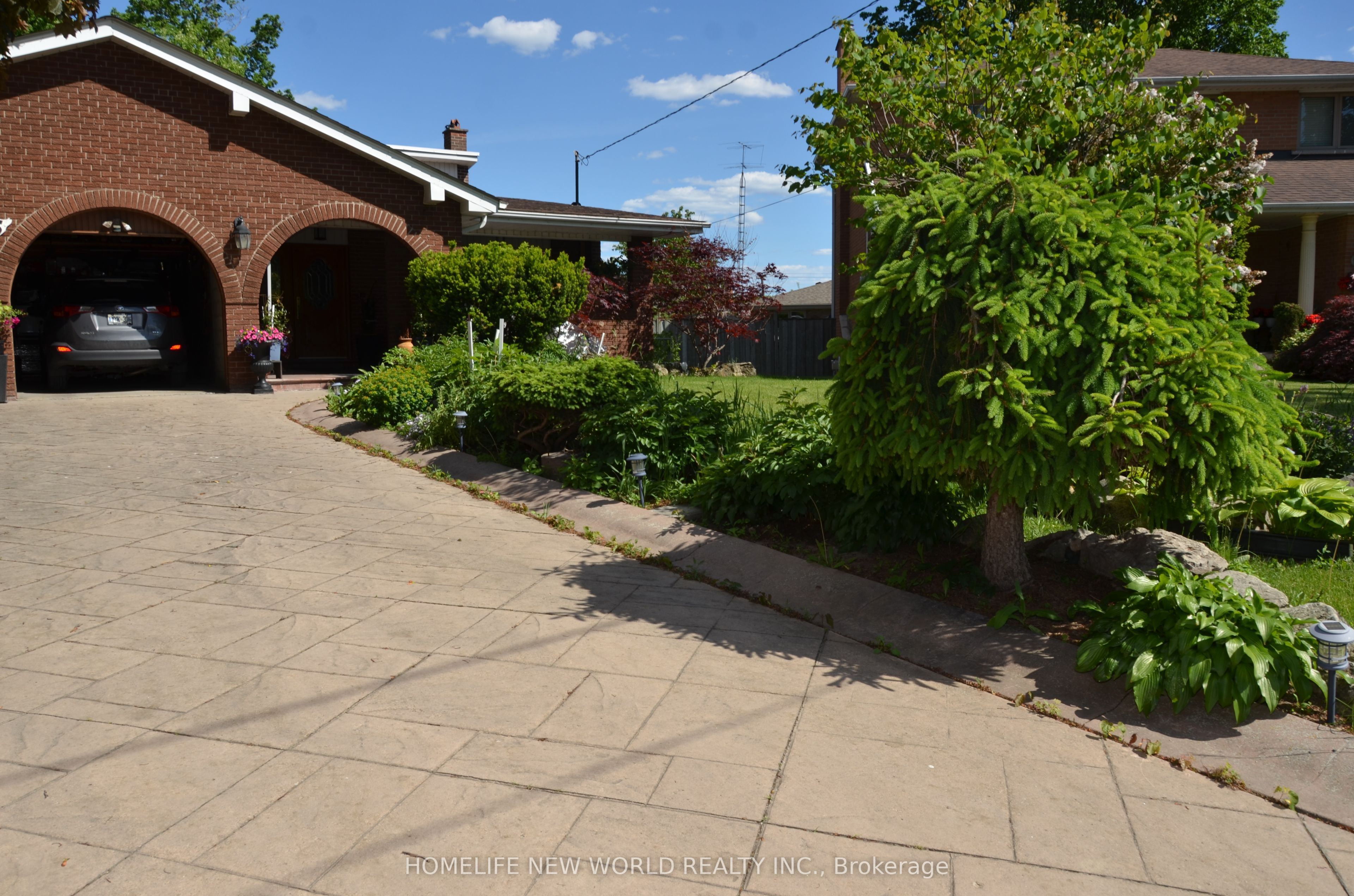 15 Brantley Crescent Property Photo 1