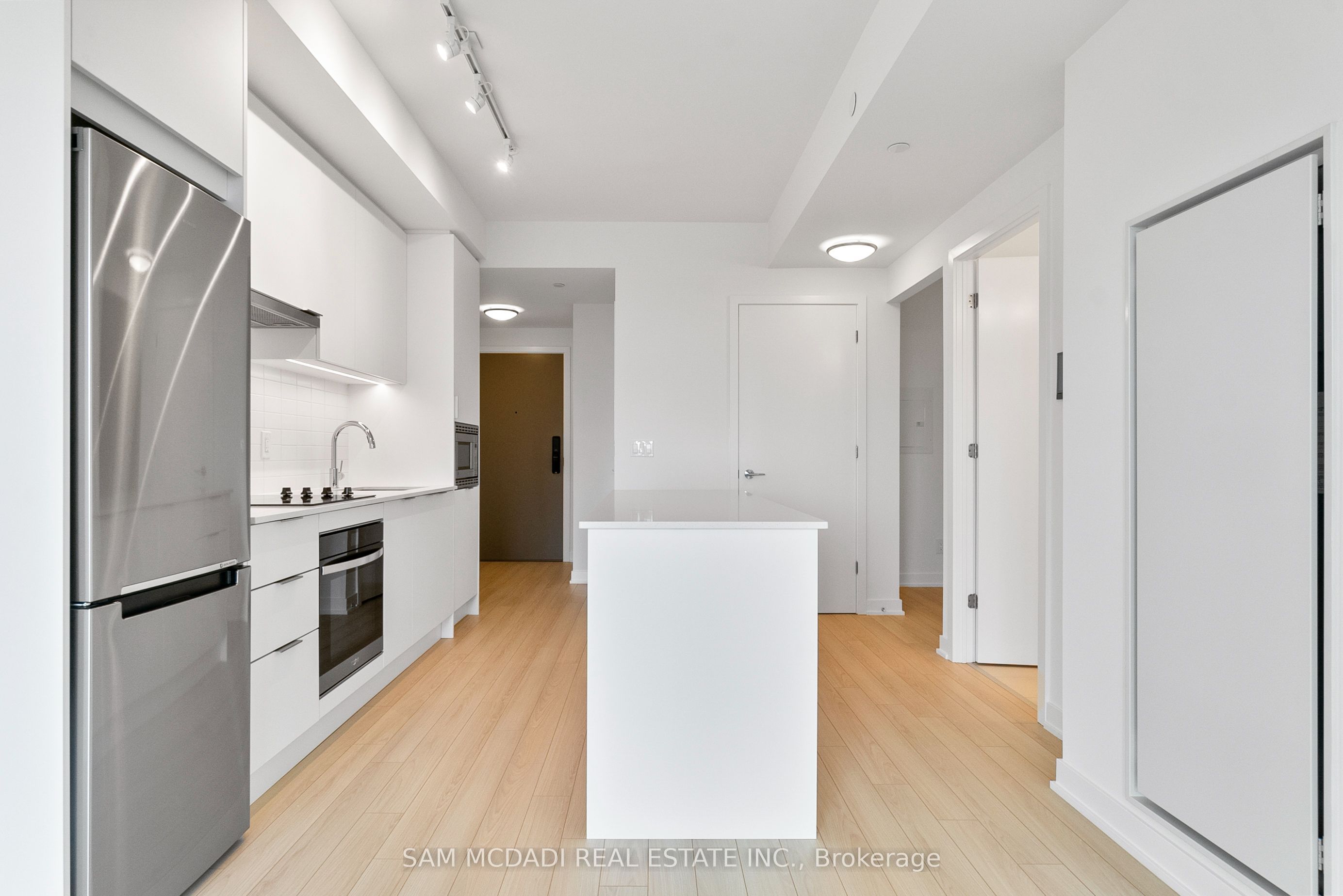 3079 Trafalgar Road 1805 Property Photo 6