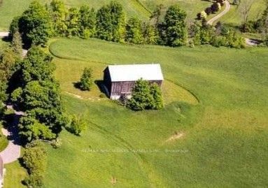 10817 Halls Lake Sd Rd Barn Property Photo 2