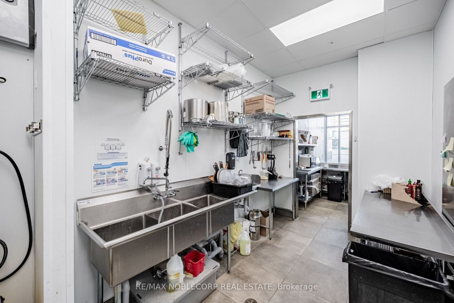 205 Queen Street E B Property Photo 12