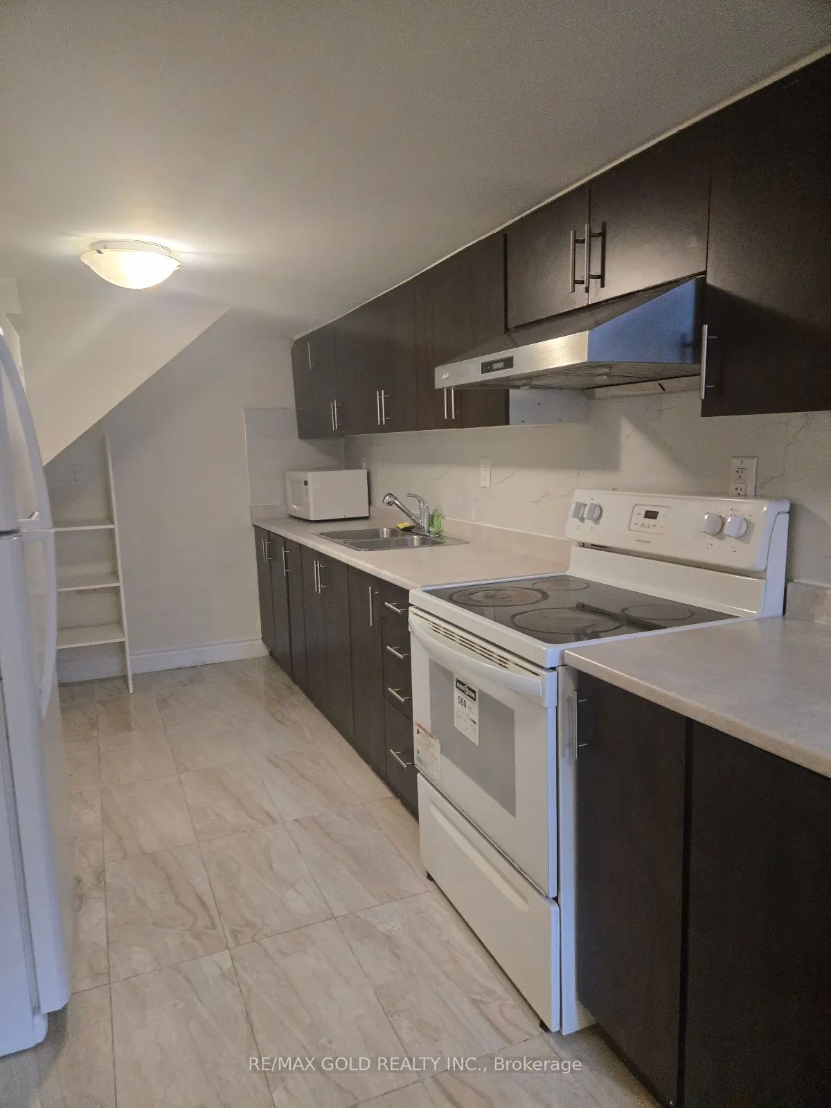 10 Twin Falls Road Property Photo 10