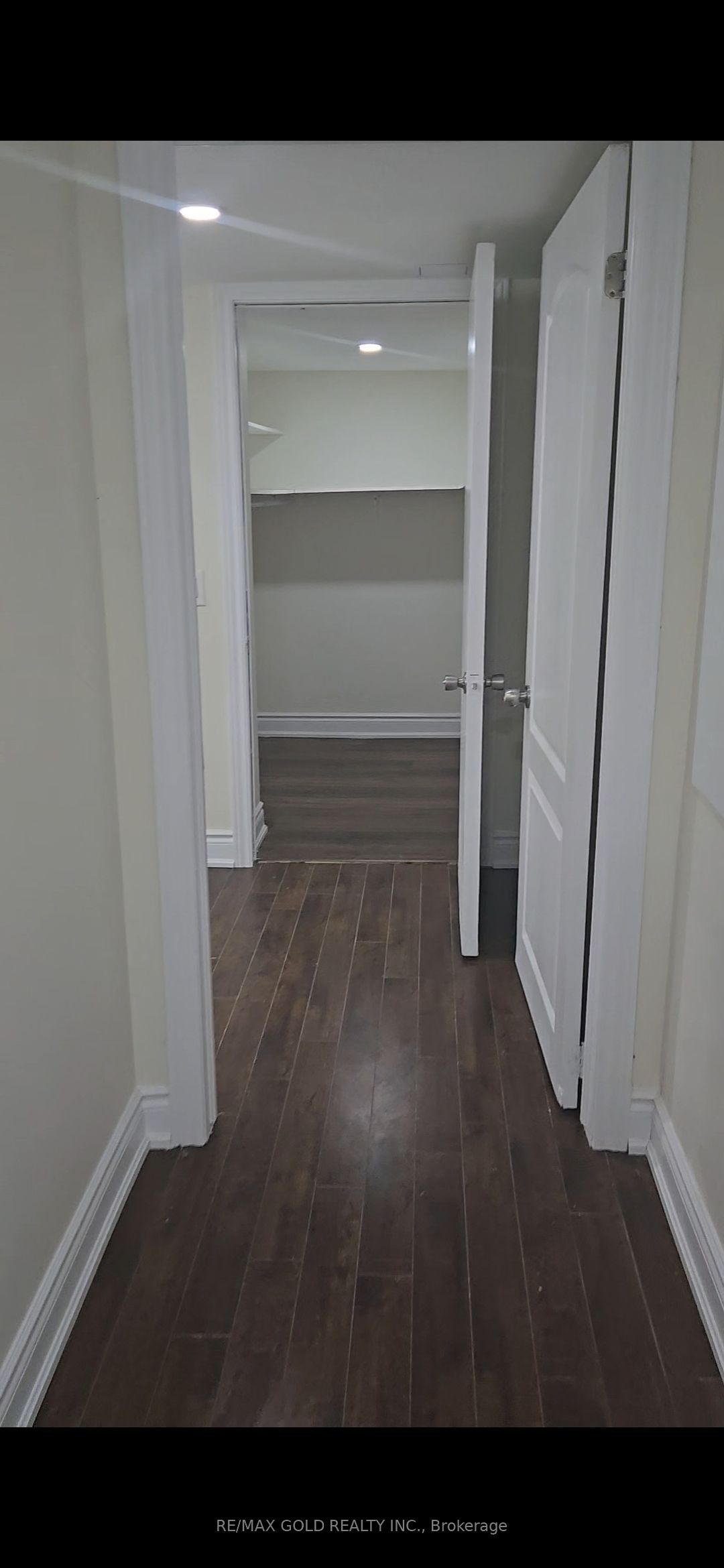 10 Twin Falls Road Property Photo 15