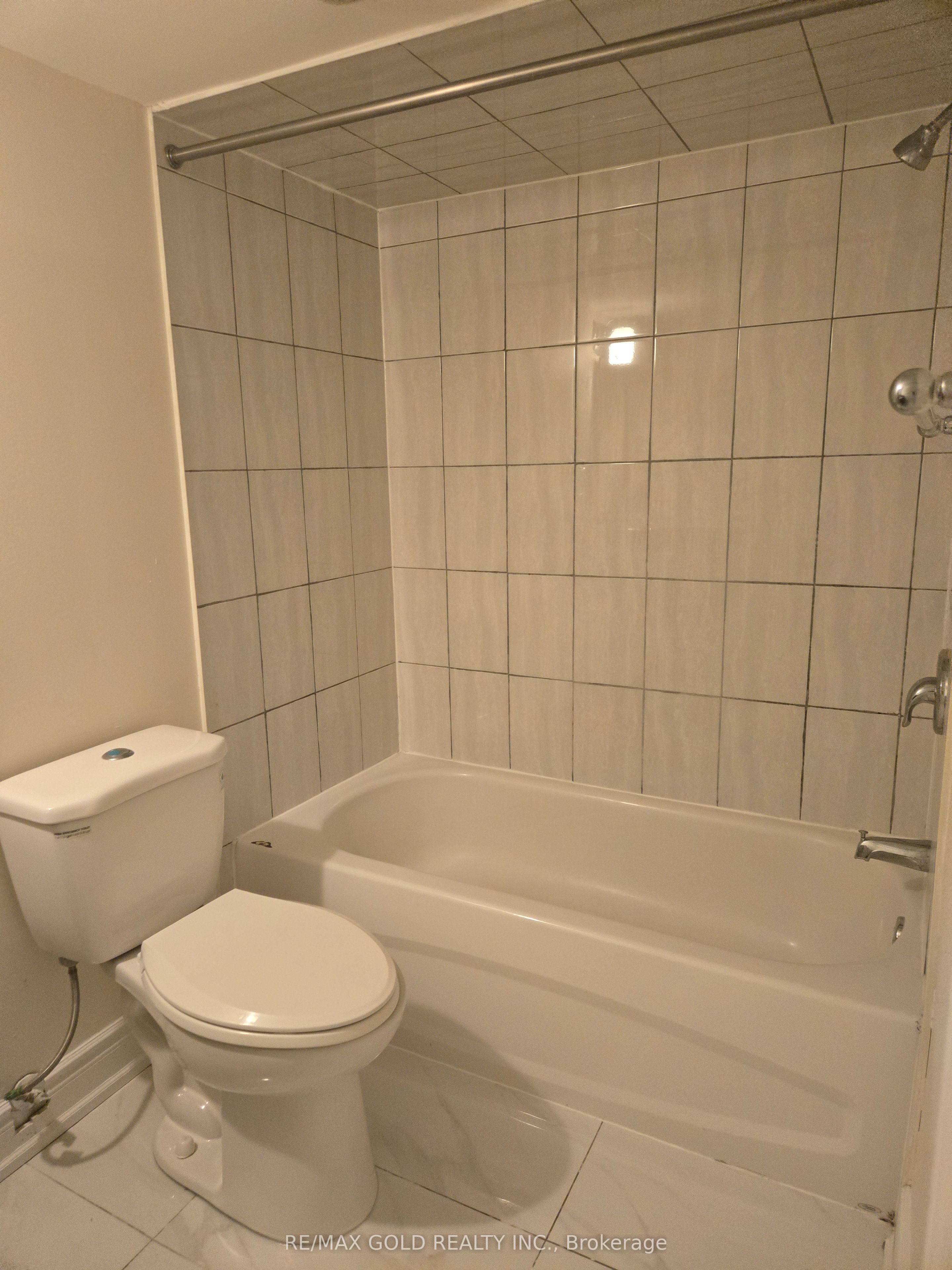 10 Twin Falls Road Property Photo 19