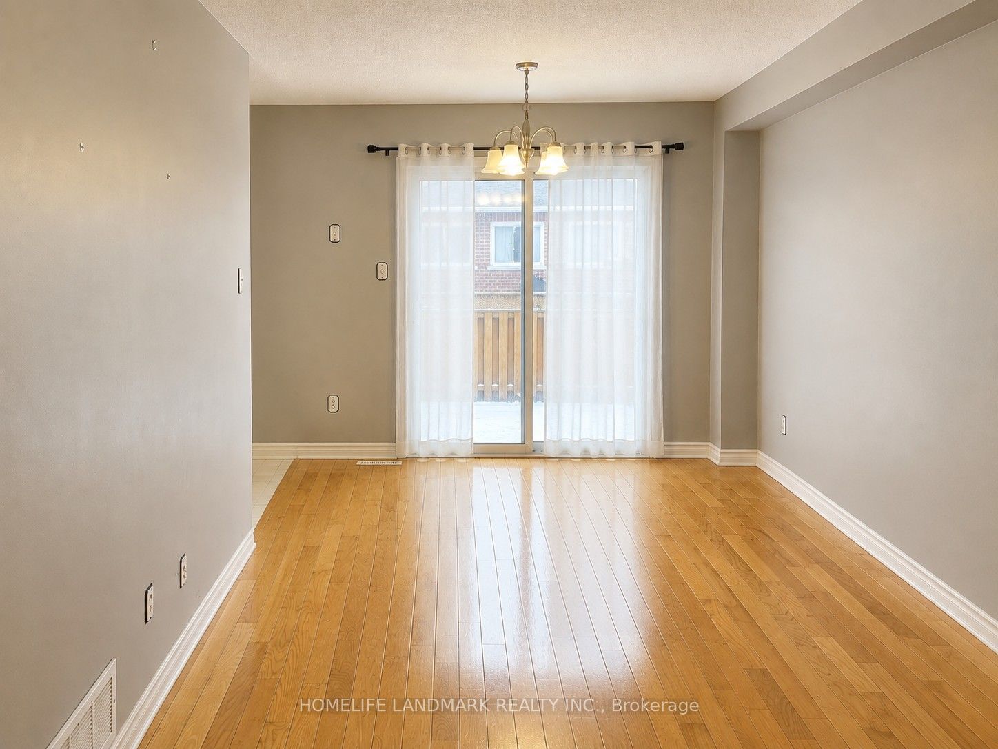 16 Torada Court Property Photo 4