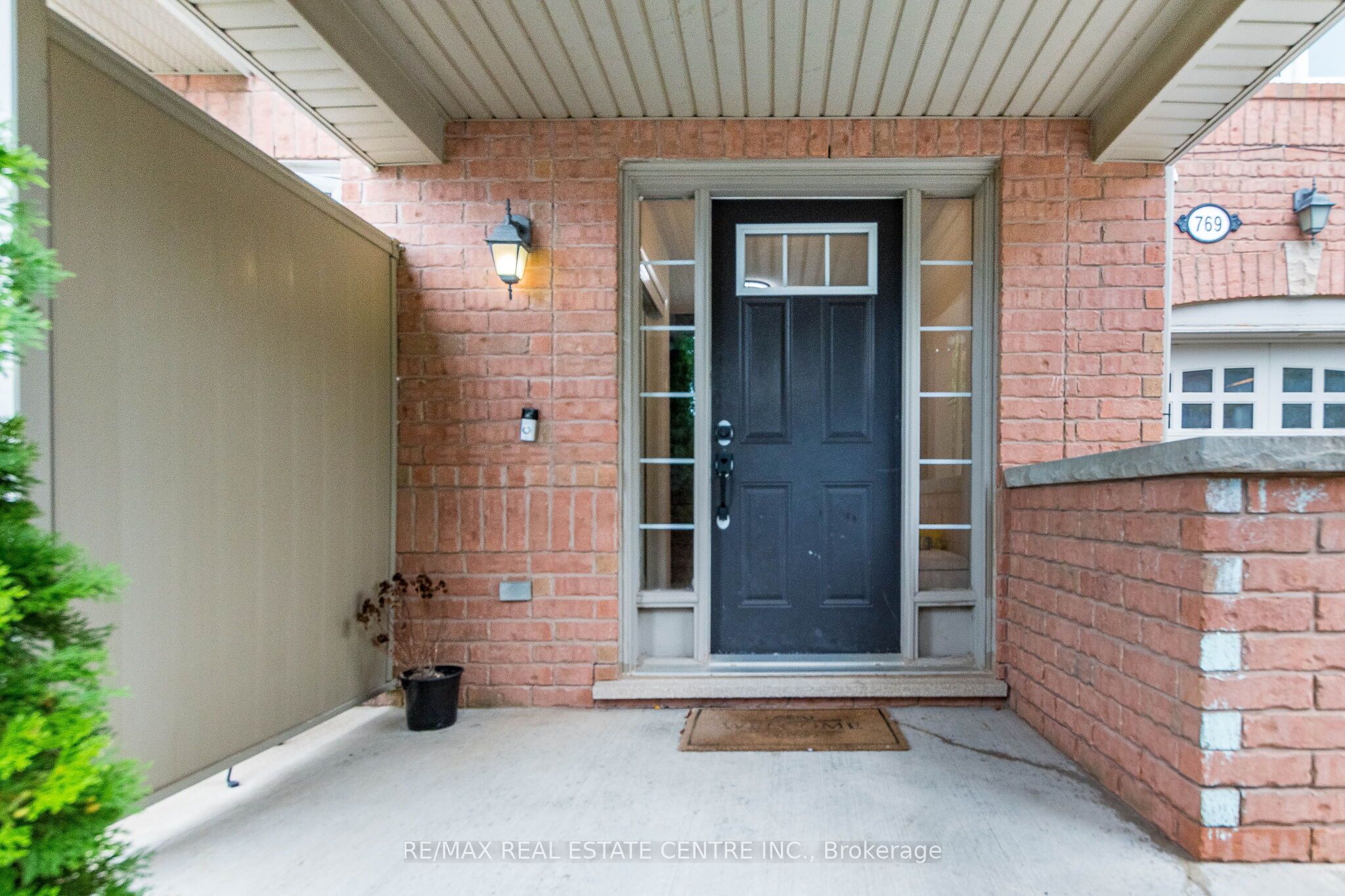 769 Challinor Terrace Property Photo 3