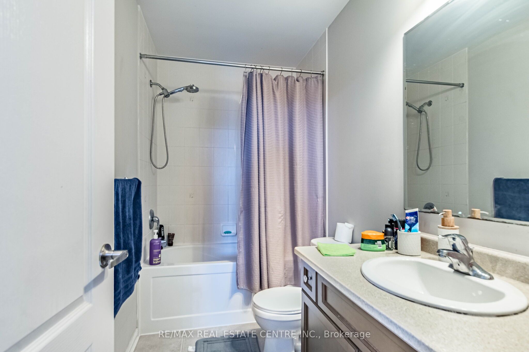 769 Challinor Terrace Property Photo 14