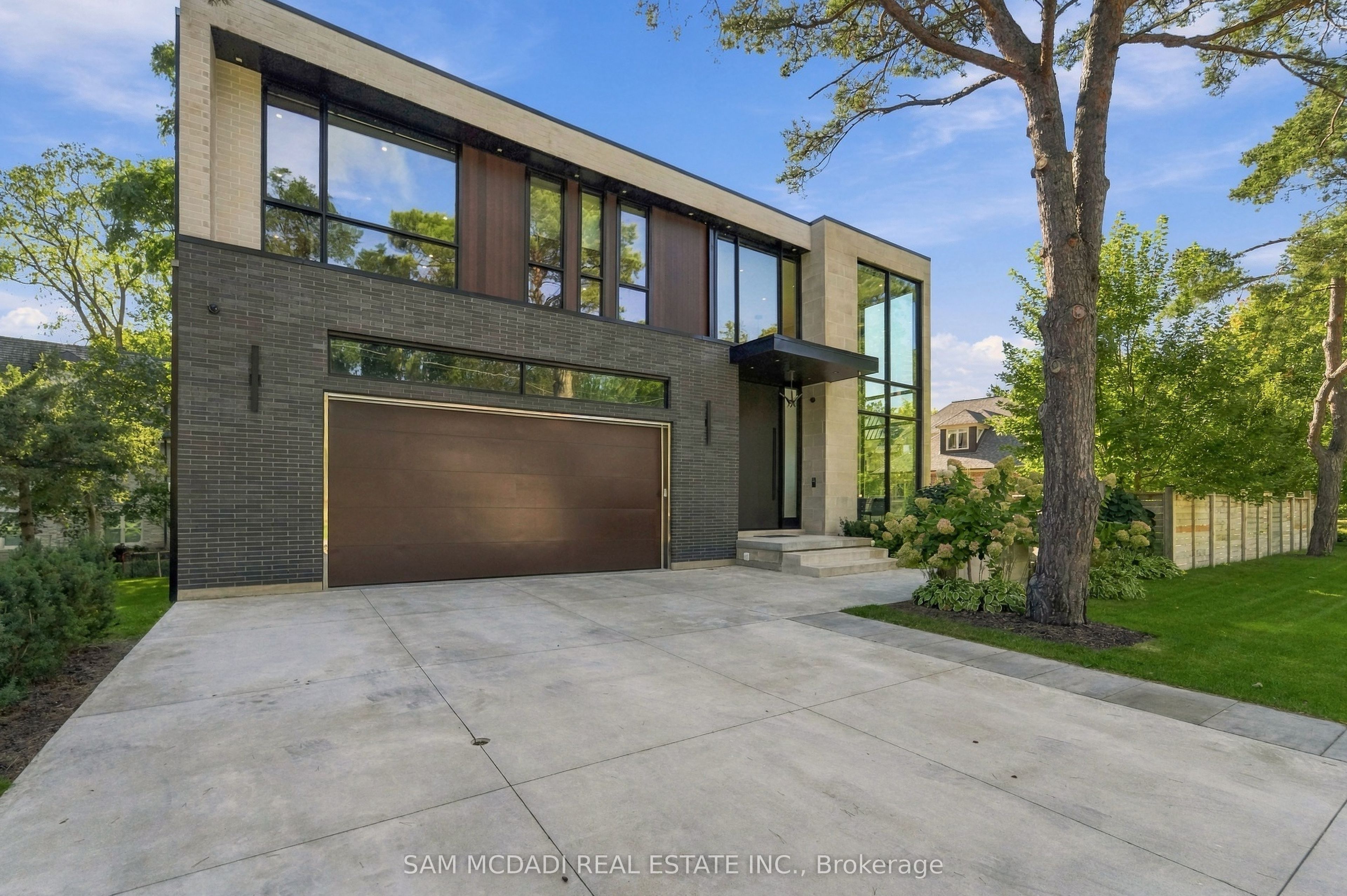 112 Elton Park Road Property Photo 2
