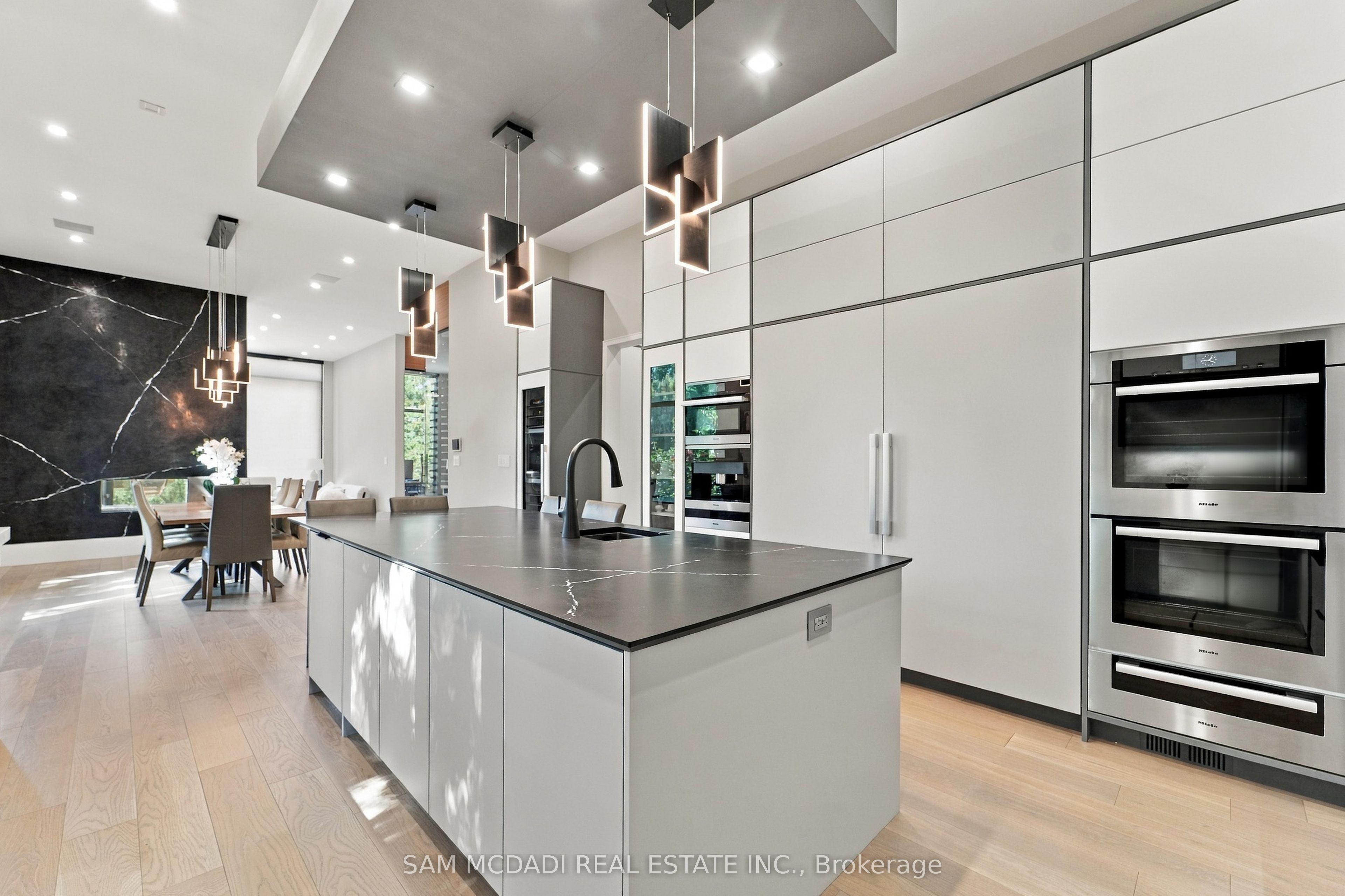 112 Elton Park Road Property Photo 10