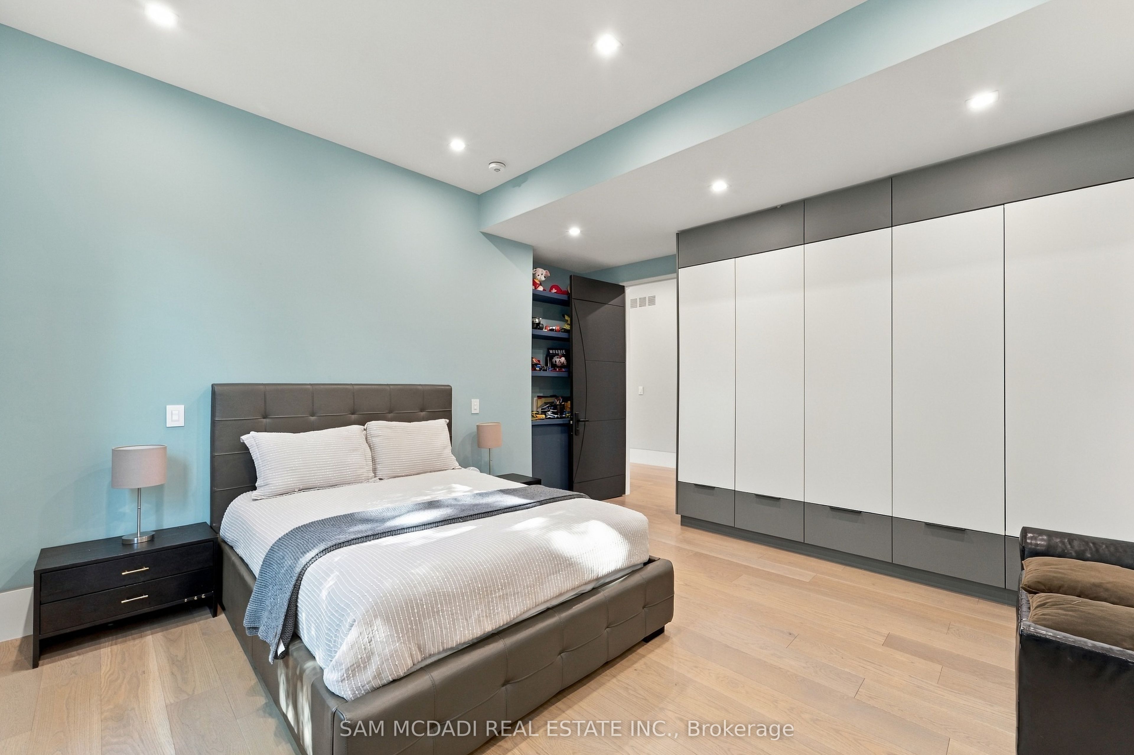 112 Elton Park Road Property Photo 27