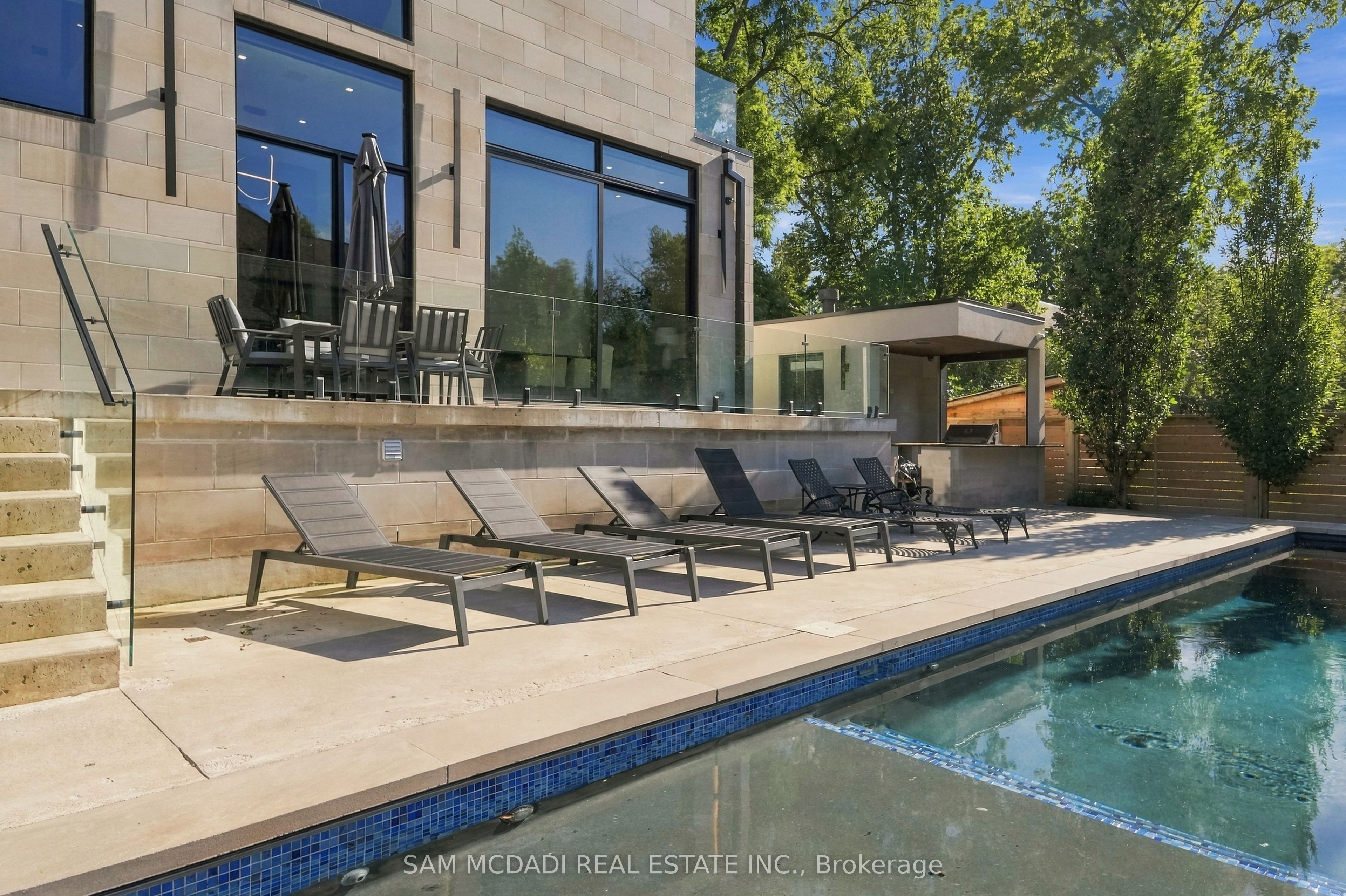 112 Elton Park Road Property Photo 40