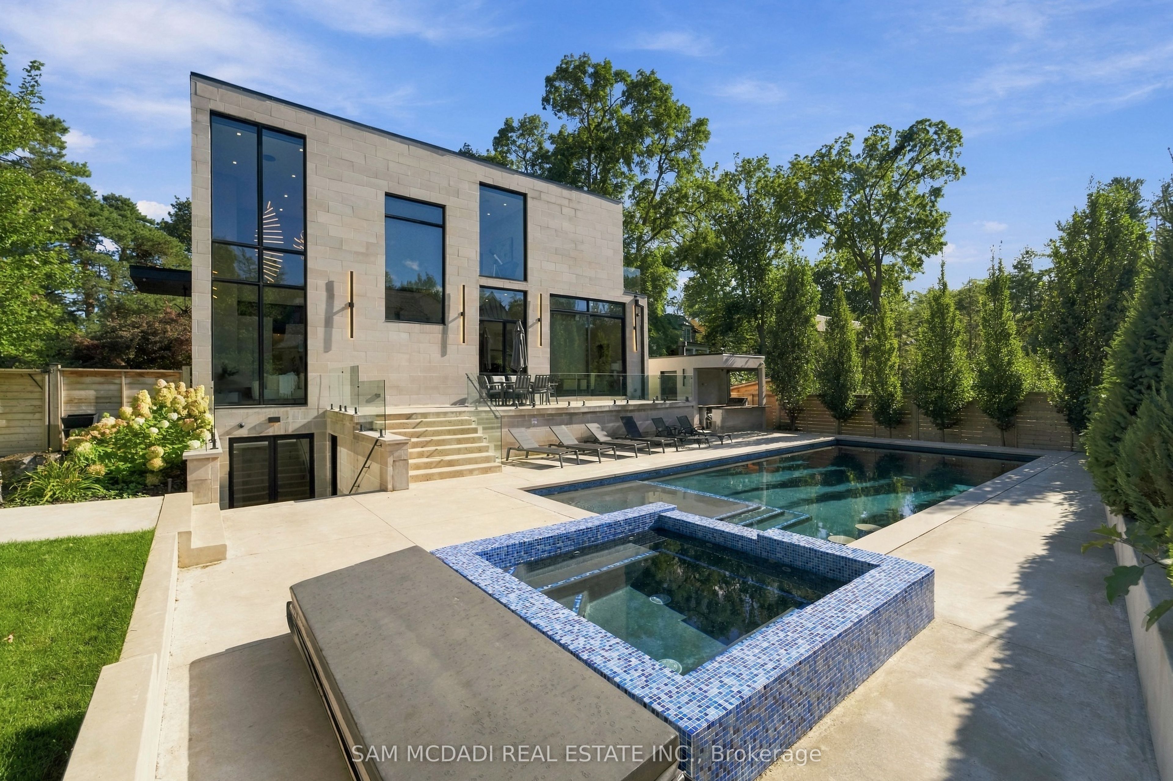 112 Elton Park Road Property Photo 43