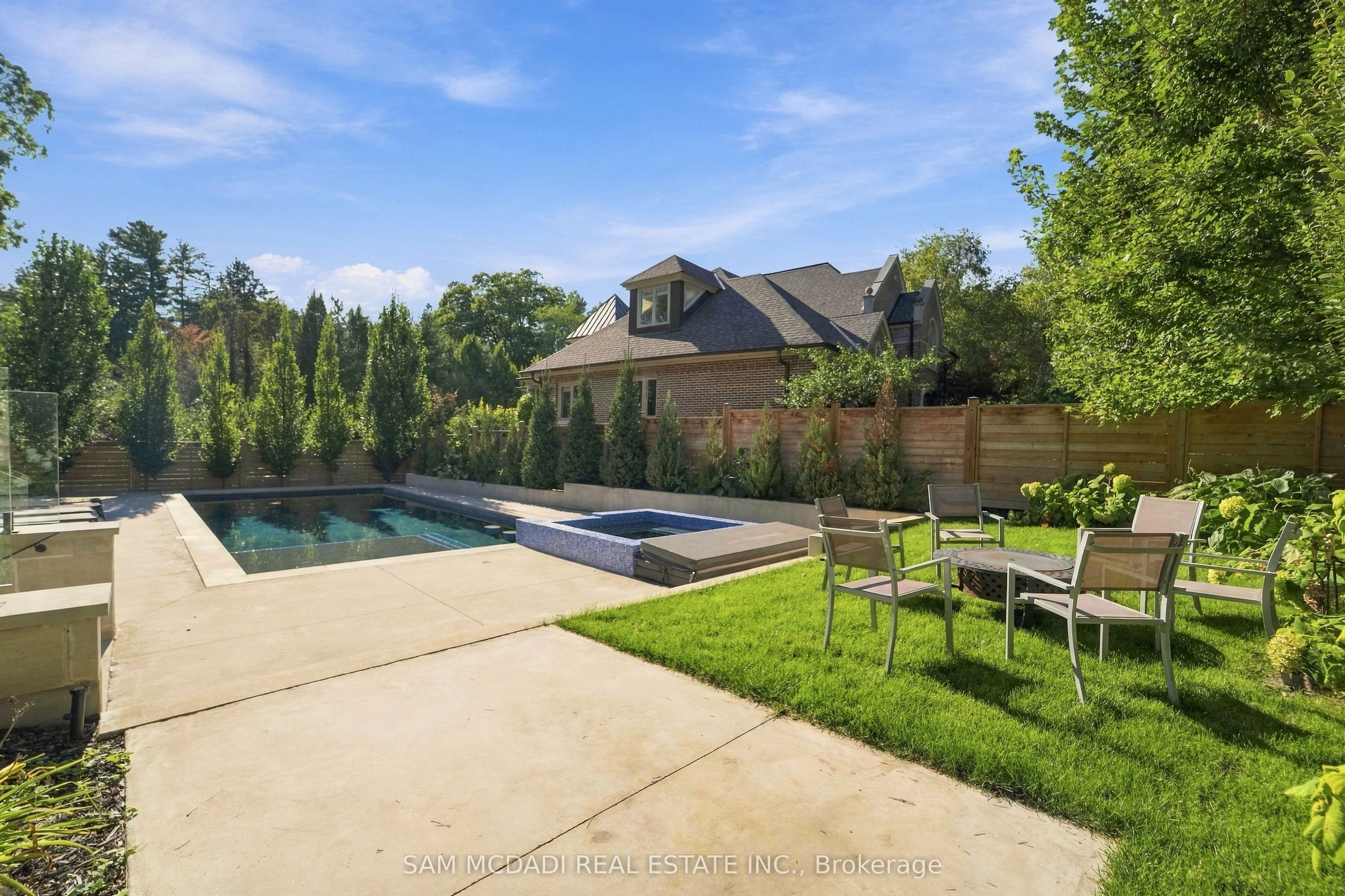 112 Elton Park Road Property Photo 44