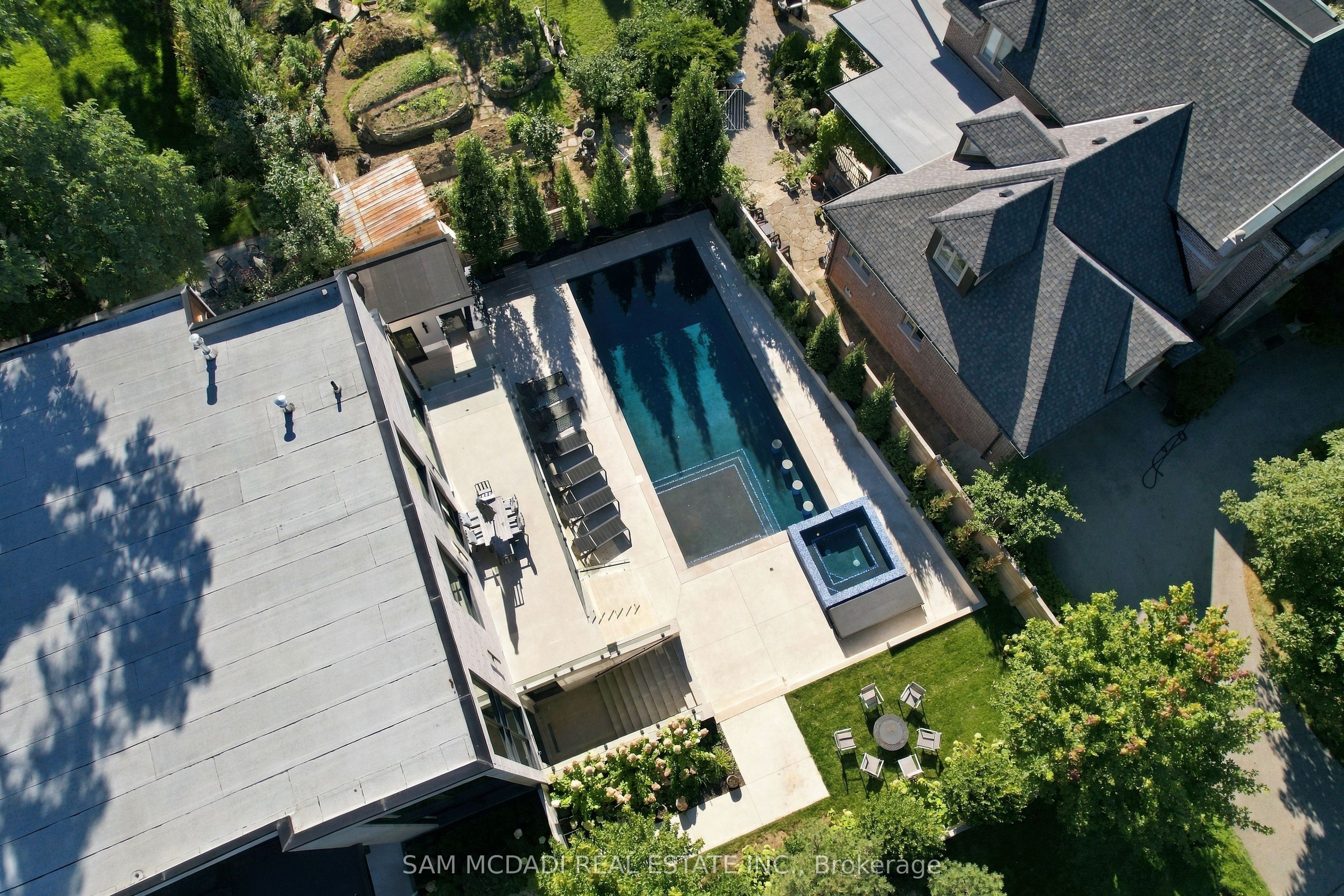 112 Elton Park Road Property Photo 48