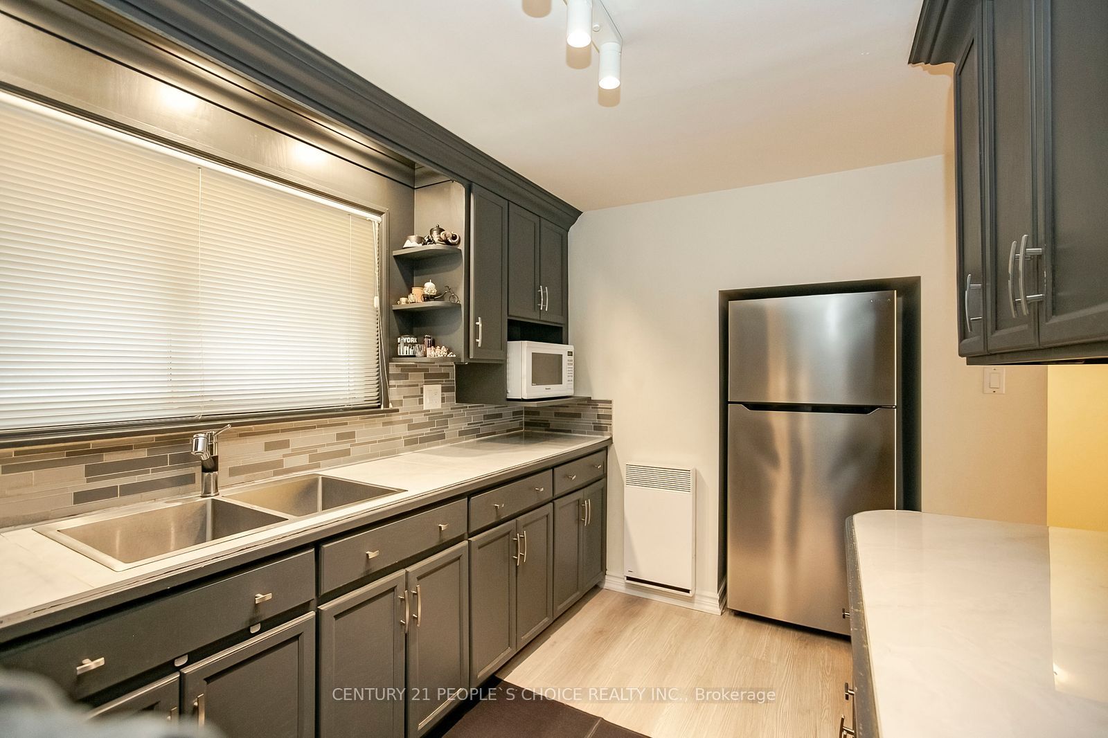 98 Darras Court Property Photo 19