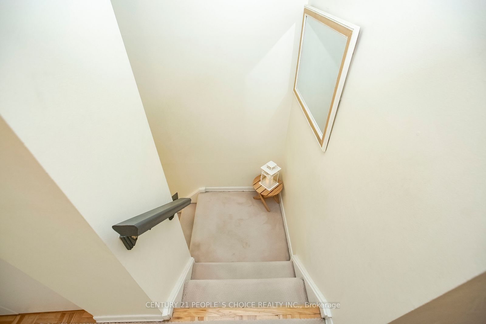 98 Darras Court Property Photo 30