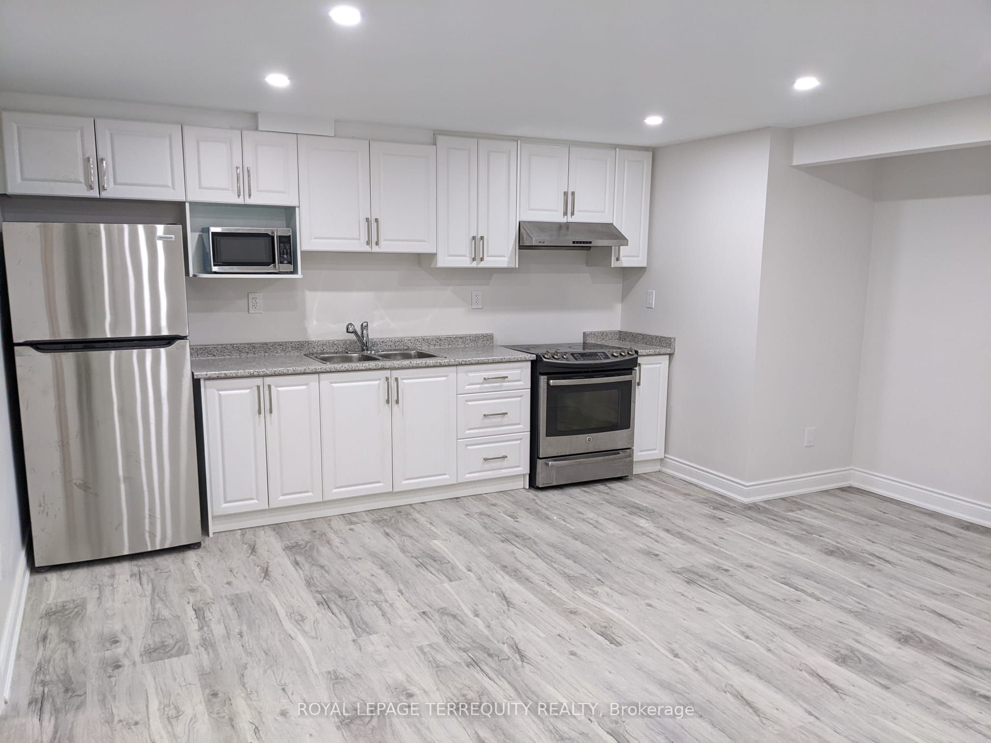 11 Stedford Crescent Property Photo 1