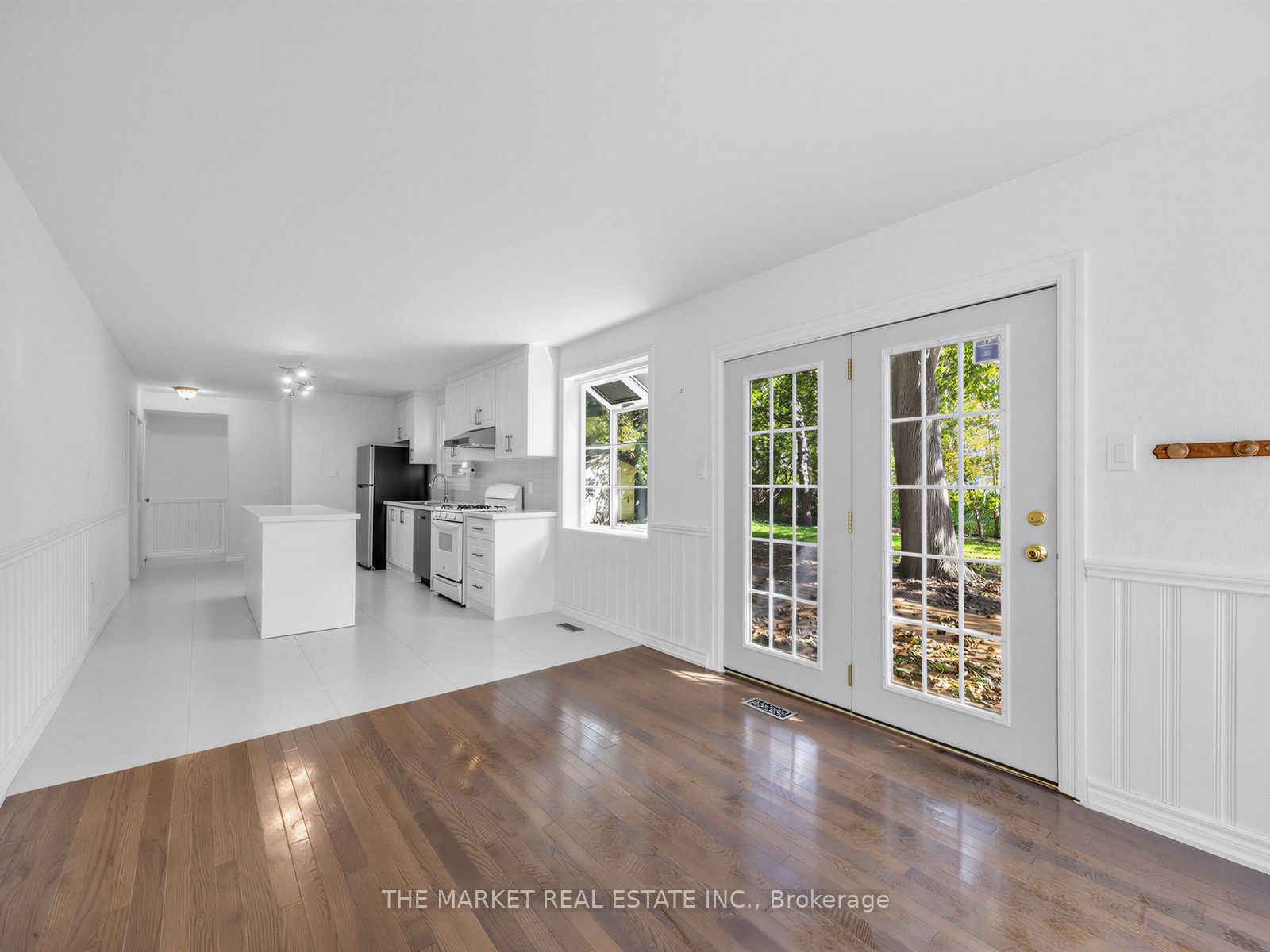 1572 Atrium Court Property Photo 15