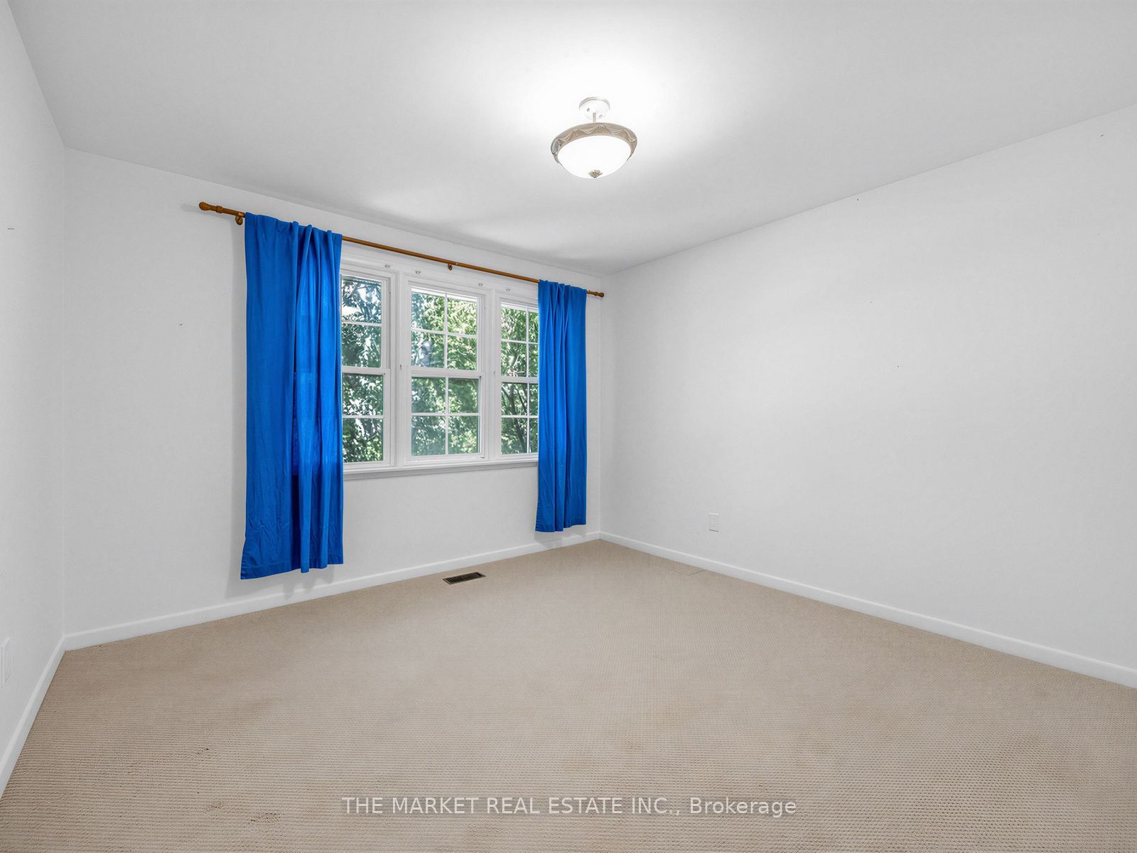 1572 Atrium Court Property Photo 18