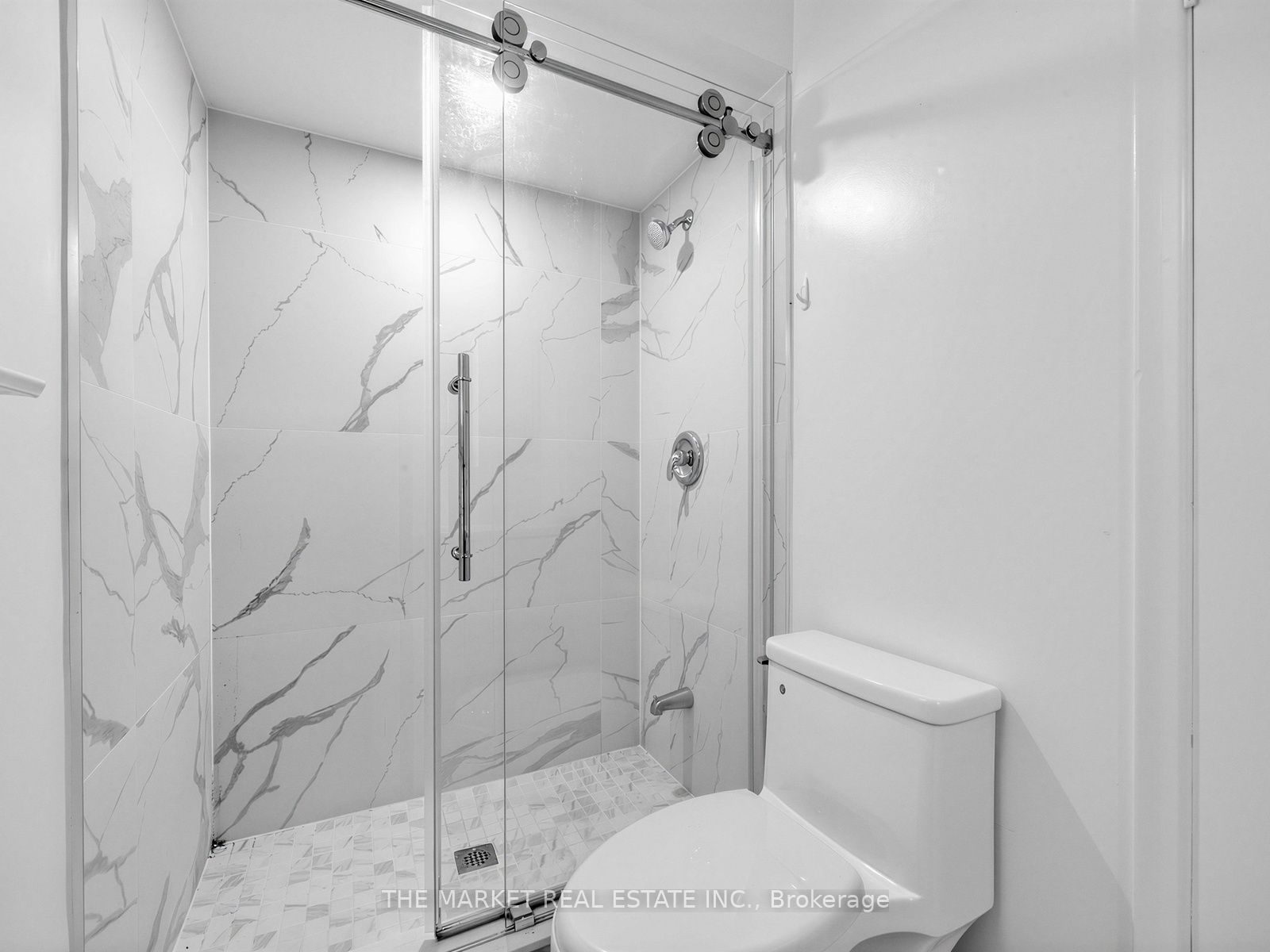 1572 Atrium Court Property Photo 24