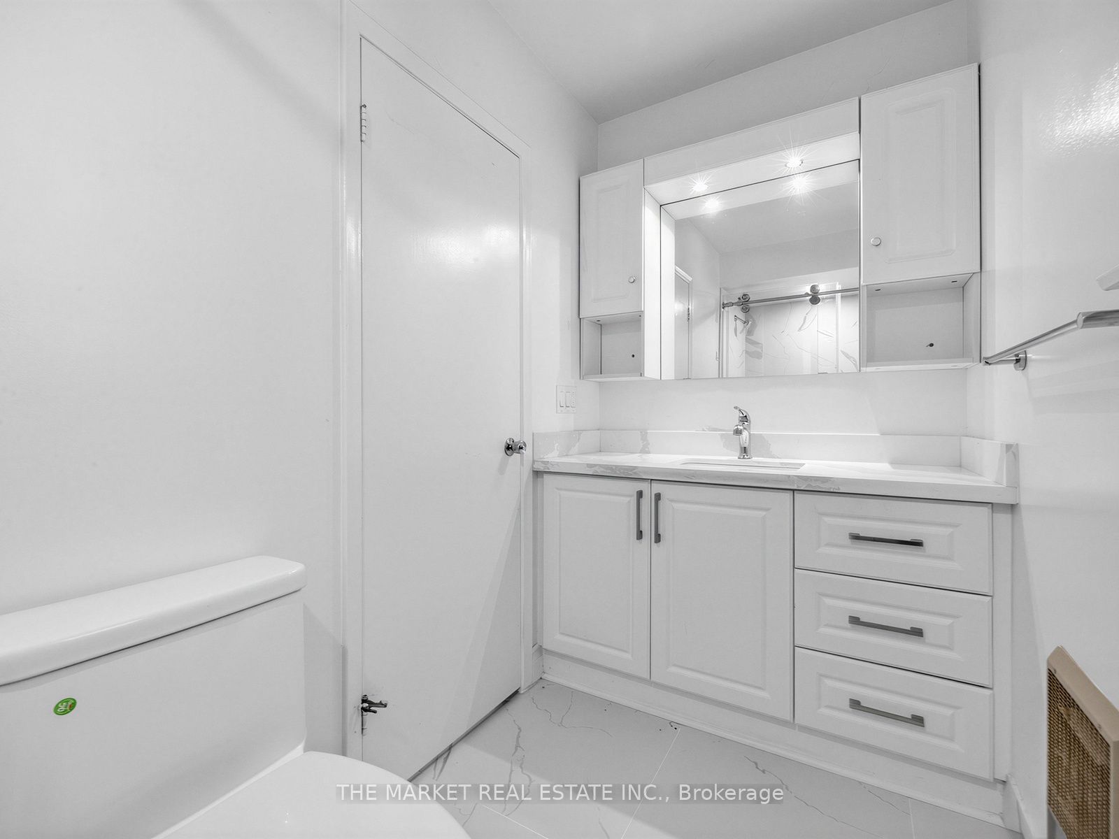1572 Atrium Court Property Photo 25